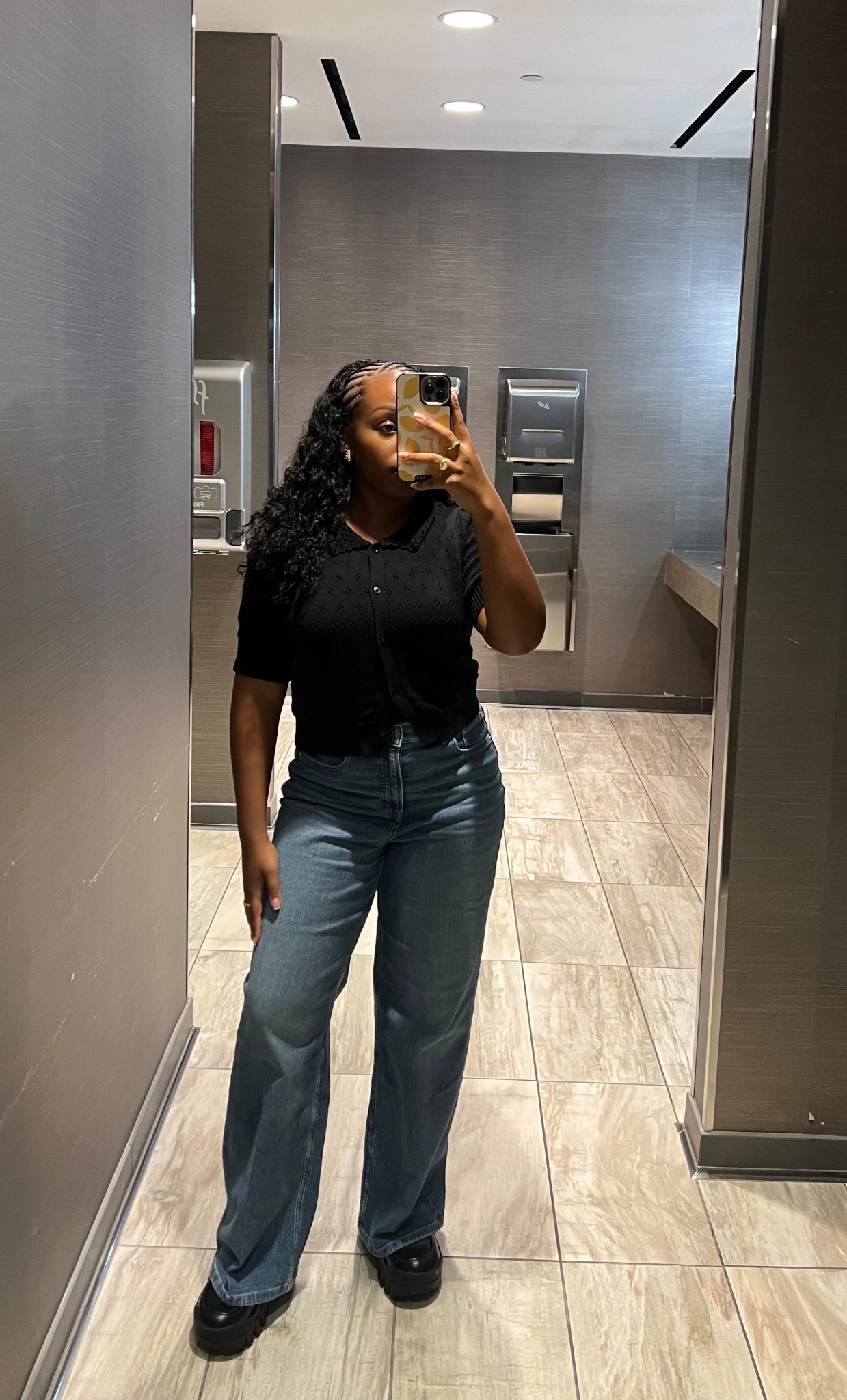 Workwear Wednesday 🖤 
Sweater: Fashion Nova

Spanx Authentic 360 wide leg jeans, chunky black leather platform loafers


#LTKWorkwear