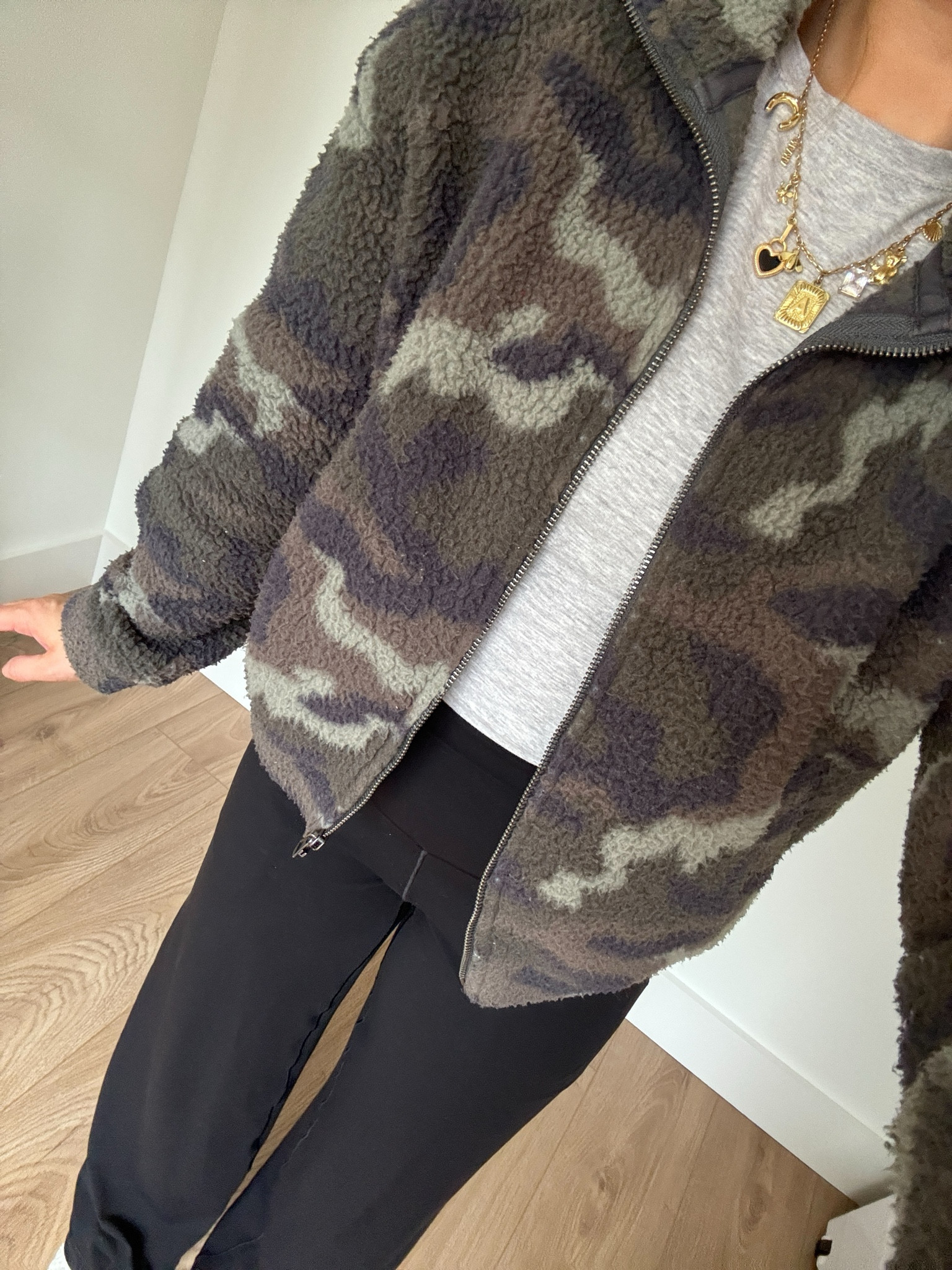 Todays cozy WFH outfit 

#LTKStyleTip #LTKFindsUnder100 #LTKFindsUnder50