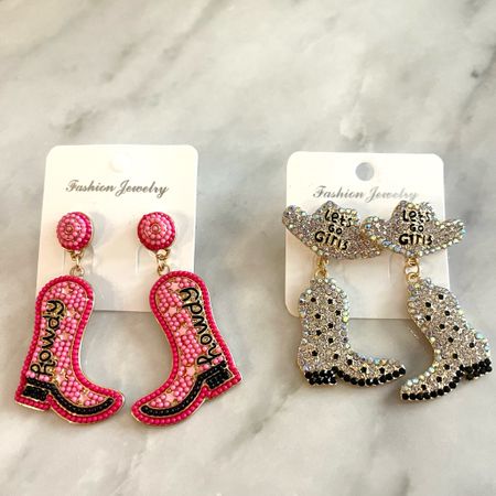 Let’s go girls! Got these cute cowboy boot earrings for Shania this weekend 🪩 #shaniatwain #countryconcert #concertoutfit #amazon #amazonfinds #howdy #letsgogirls