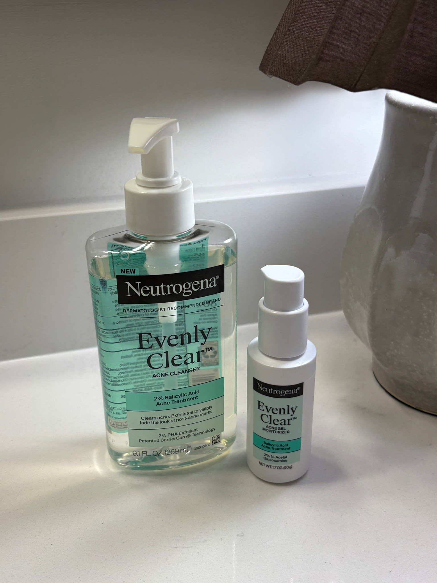 #Ad Neutrogena Evenly Clear Acne Cleanser & NEW Neutrogena Evenly Clear  Acne Gel Moisturizer! @Target #EvenlyClear #TargetPartner #Target 