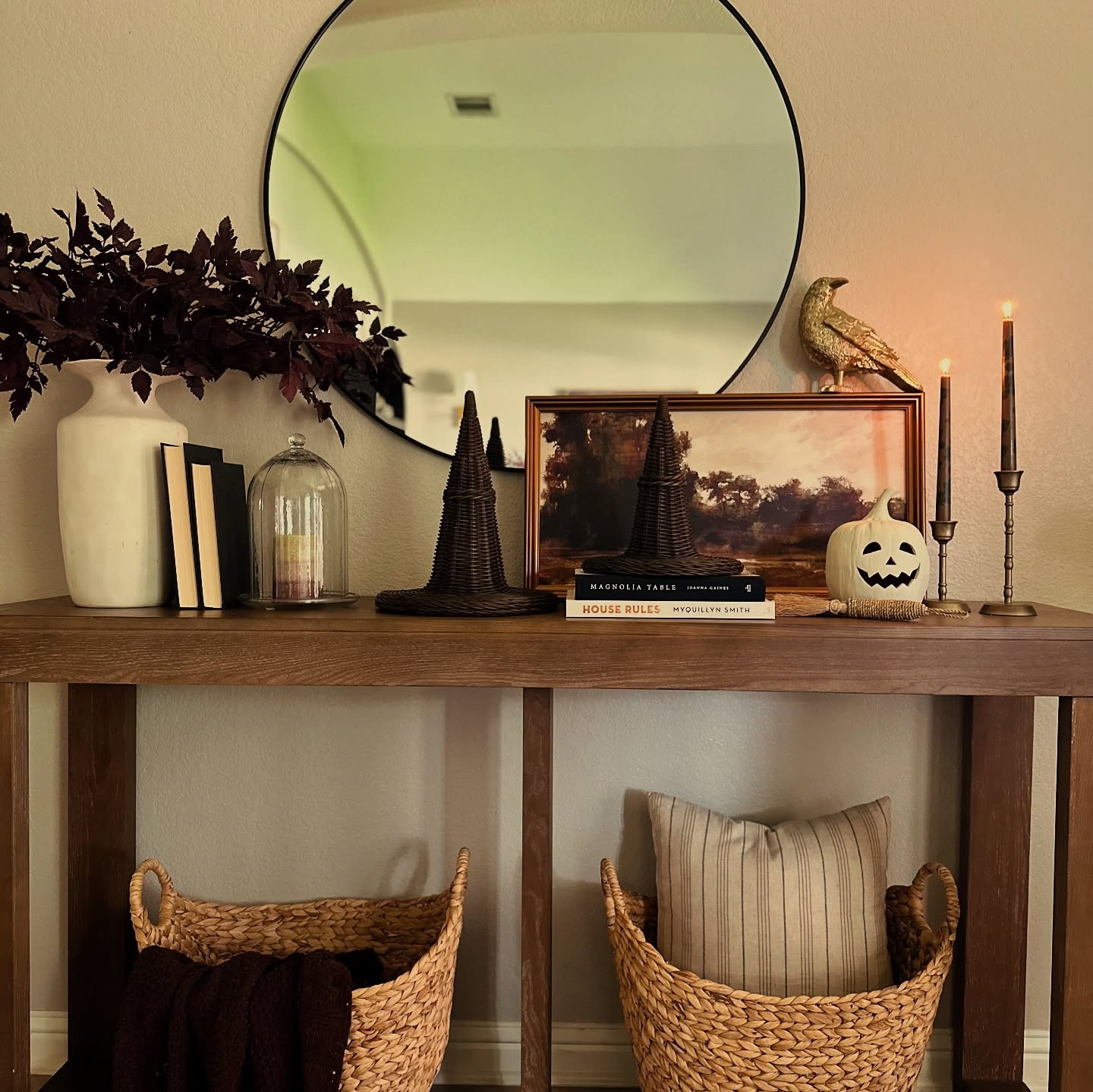 Falloween Entryway Inspo 🎃🖤

Everyday I’m slowing adding more and more Halloween to my fall decorations, making it the Falloween Entryway! 🤎🍂🎃🖤

Follow @alexandhome for more home decor styling inspo and tips! 🫶🏼🫶🏼 

What do you think? Let me know in the comments! 🖤🖤



#LTKSeasonal #LTKHome #LTKStyleTip
