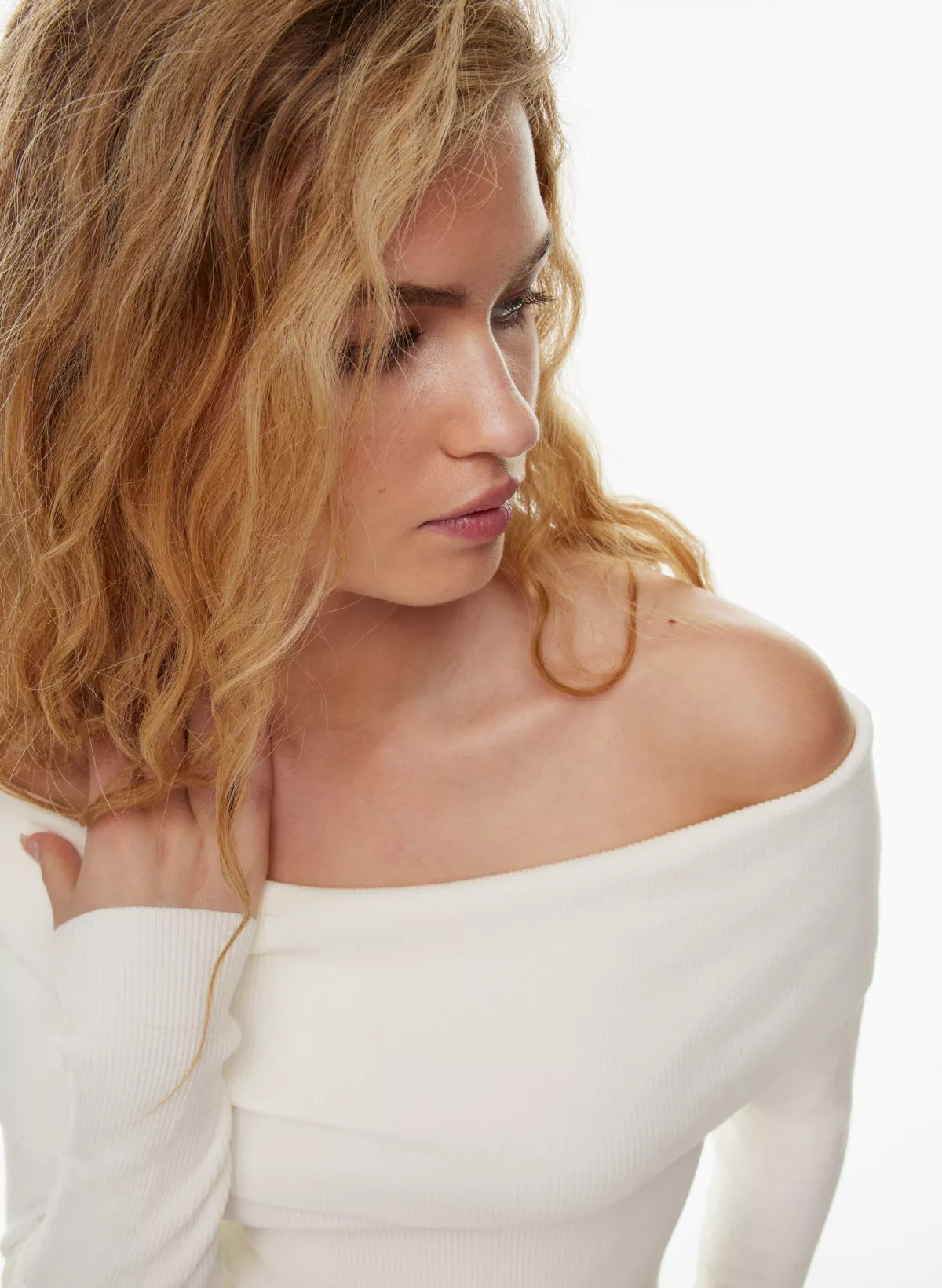 NOLA SWEATER | Aritzia