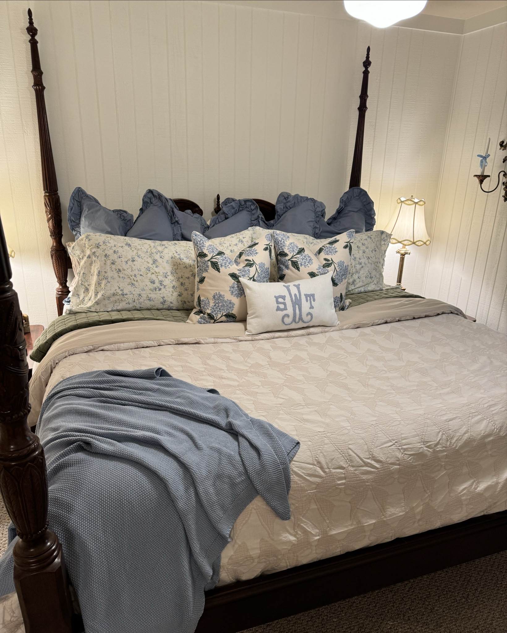 Bedroom links!🔗 

#LTKHome #LTKSaleAlert #LTKFindsUnder100