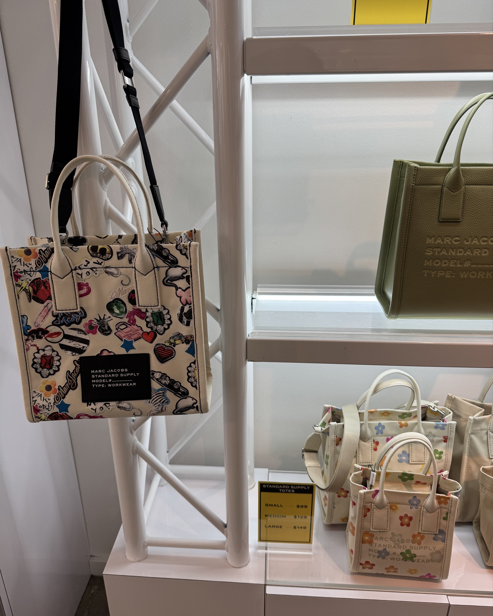 Goodies at Marc Jacobs outlet #marcjacobs #outlet 