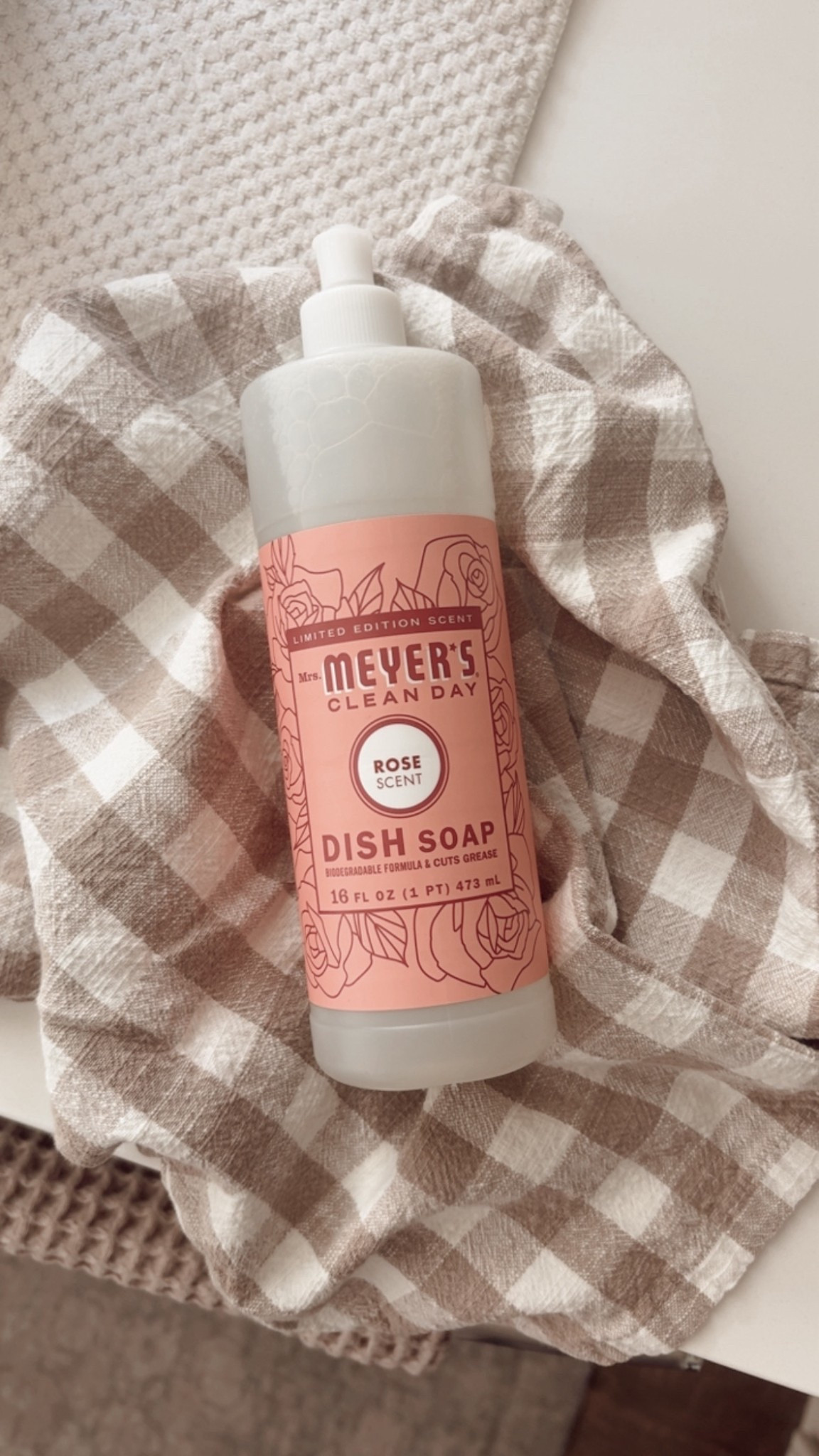 This dish soap smells so good! Love the different seasonal drops Meyers does. 

#LTKSeasonal #LTKHome #LTKmomlife