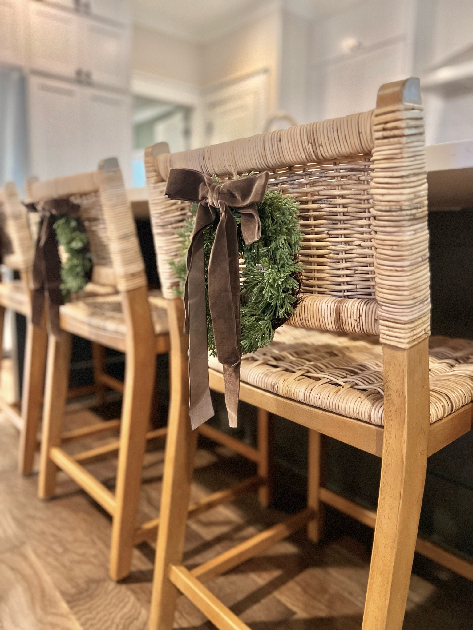 Mini Christmas Wreath DIY 

Christmas decor, Christmas home, holiday home, holiday decorating, Christmas wreath, mini wreath, velvet bows 

#LTKSeasonal #LTKHome #LTKHoliday