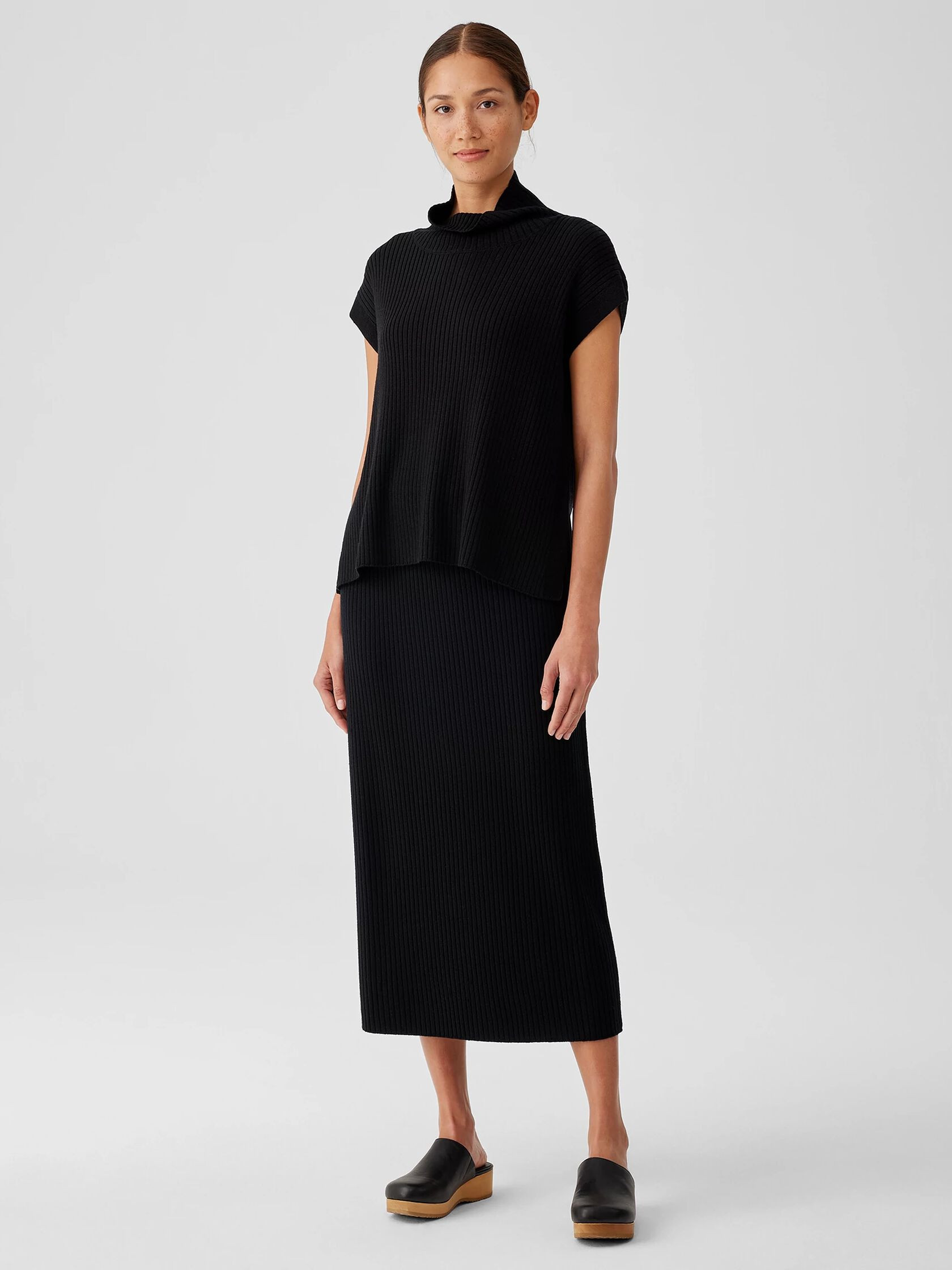 Merino Slim Pencil Skirt in Regenerative Wool | Eileen Fisher