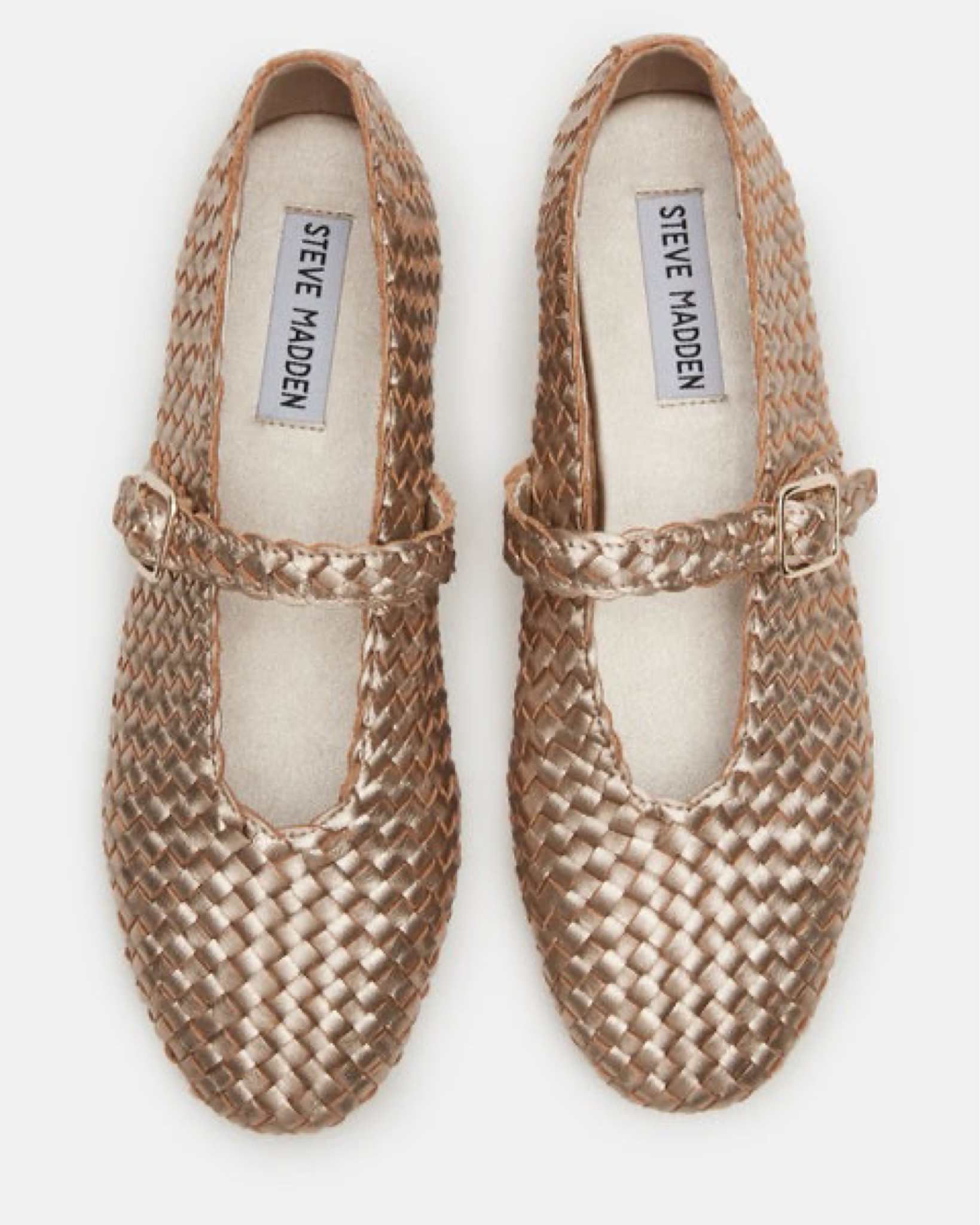 In love with these woven flats use code survey3024 for $30 off 

#LTKSeasonal #LTKSaleAlert #LTKBacktoSchool