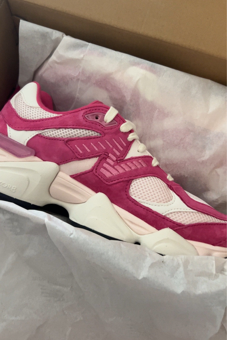 New balance new year January sneakers pink retro 90s active work out

#LTKShoeCrush #LTKStyleTip #LTKFitness