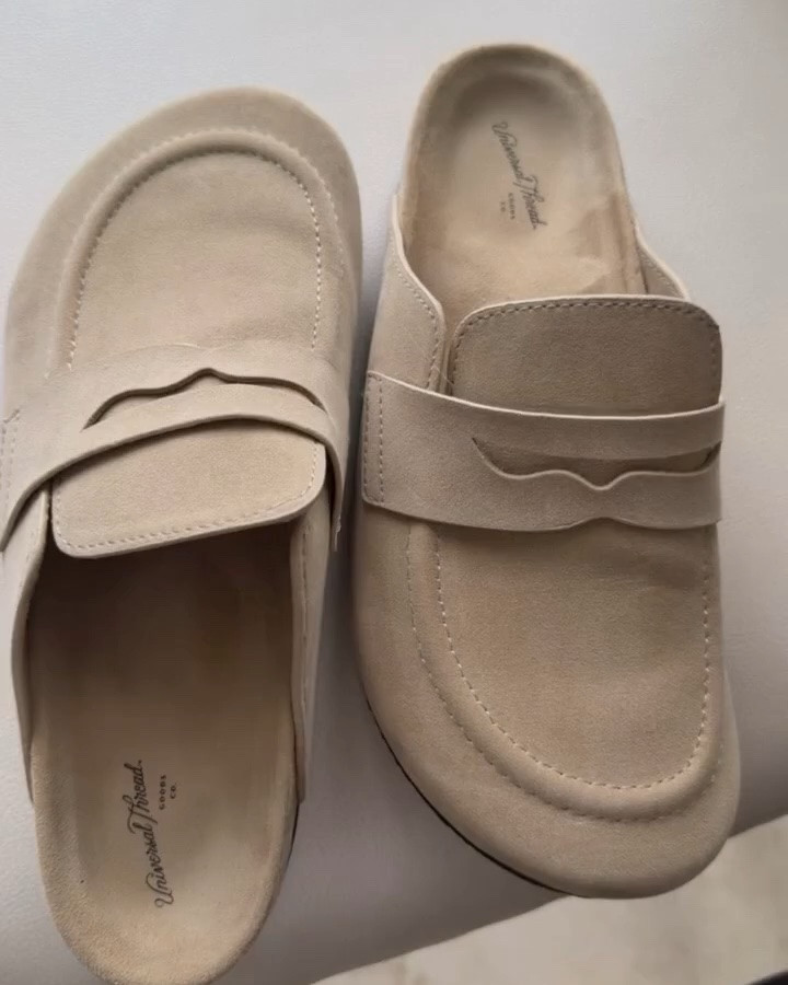 Most comfy shoe I got this year!!!! Love!!!!!! 
Birkenstock look like

#LTKootd #LTKmomlife #LTKOver40