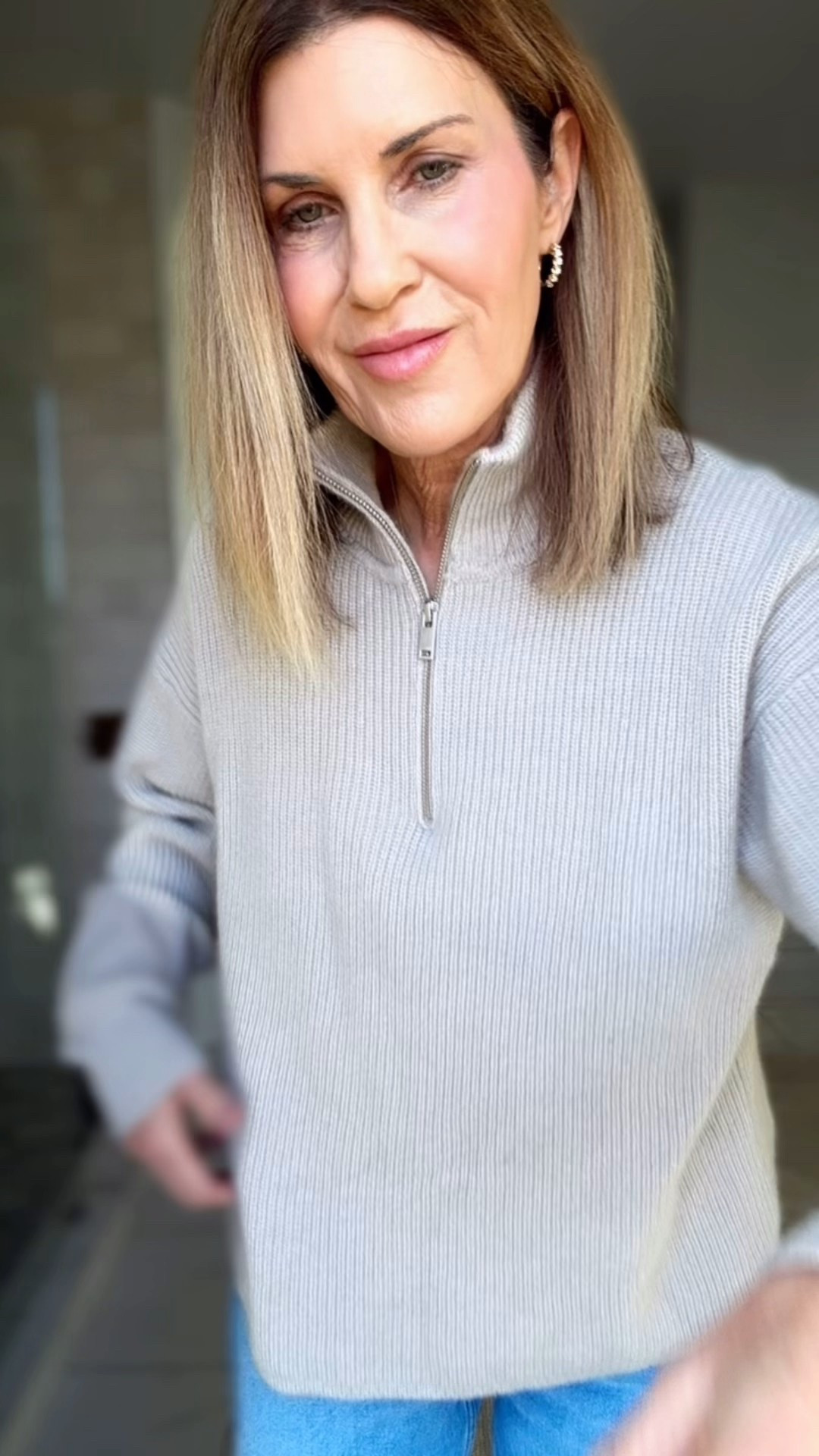 Fits true to size cashmere sweater 