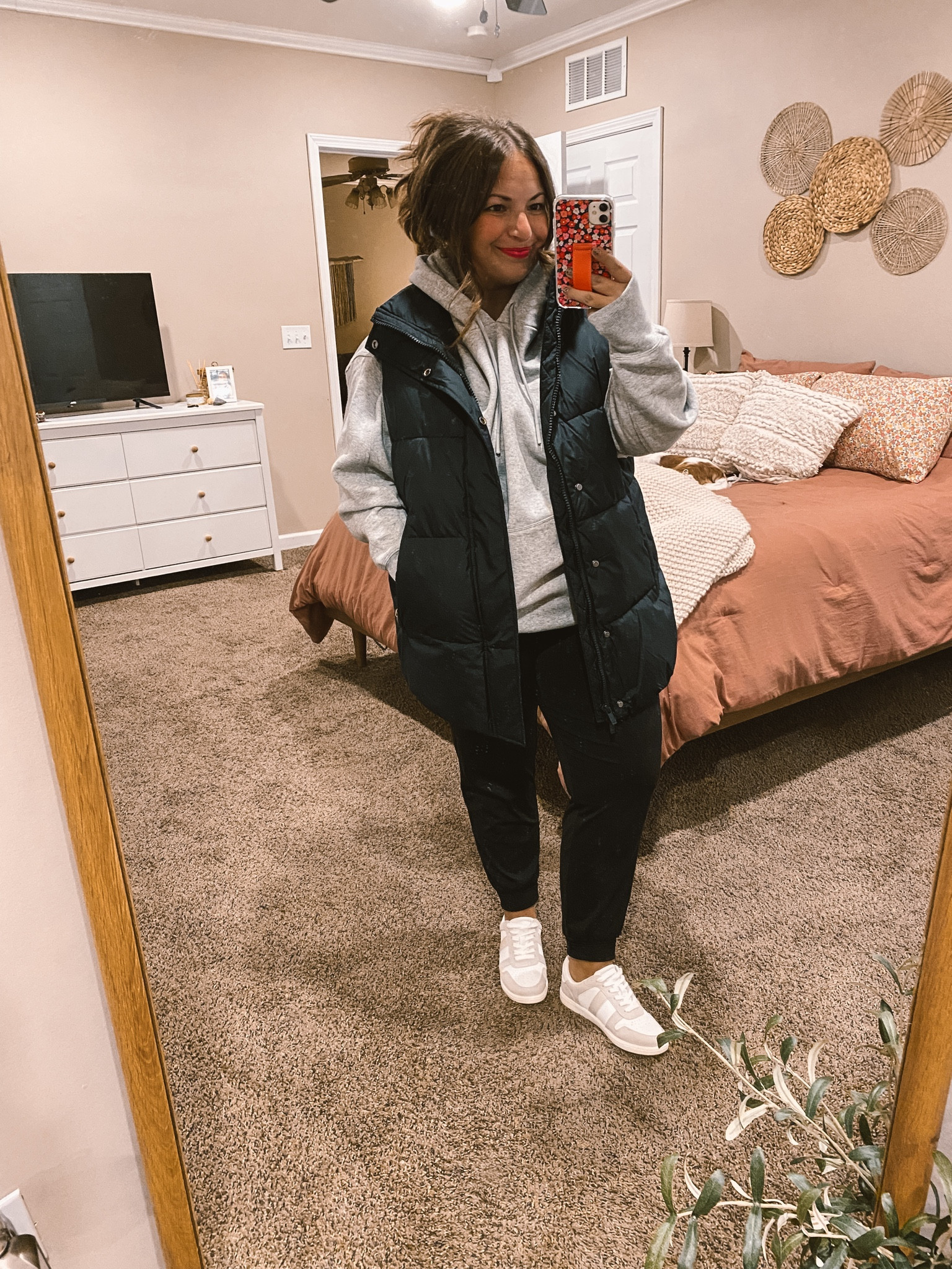 This super cozy outfit makes me SO DANG EXCITED for the weather to get colder!!! Big cold weather girlie over here! Added a cutie ghost claw clip to style for Halloween season!

sneakers: fit true to size // wearing a 5
joggers: fit true to size // wearing a large
hoodie: fits oversized // wearing a large (fits like an XL)
puffer vest: fits true to size // wearing a large

#LTKFindsUnder100 #LTKStyleTip #LTKFindsUnder50