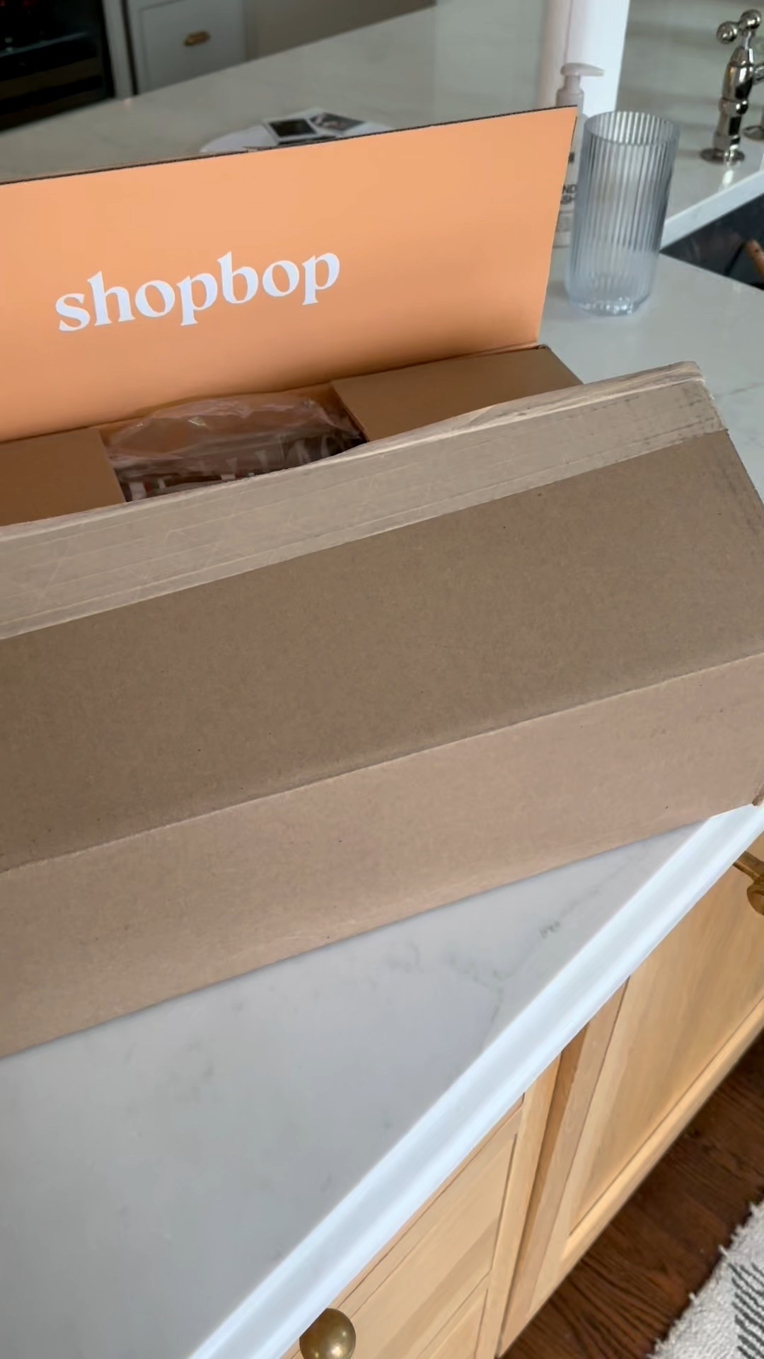 New Shopbop order! Most submitted travel tote and my chinos are on sale  

#LTKTravel #LTKmomlife #LTKSaleAlert