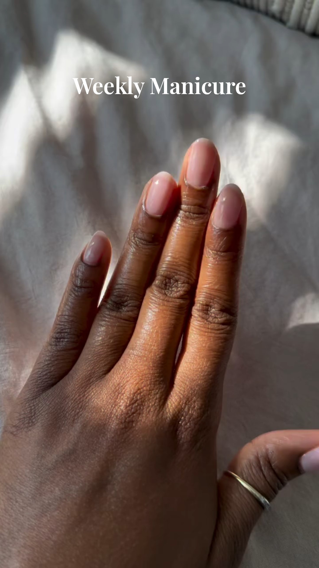 I love a very clean moisturized nail 💅🏾

@sally_hansen instant cuticle remover
@oliveandjune cuticle pusher and cuticle serum
@tweezerman file
@essie gel couture top coat and sheer fantasy polish

#diynailpolish #essie #sallyhansen #diymanicure
