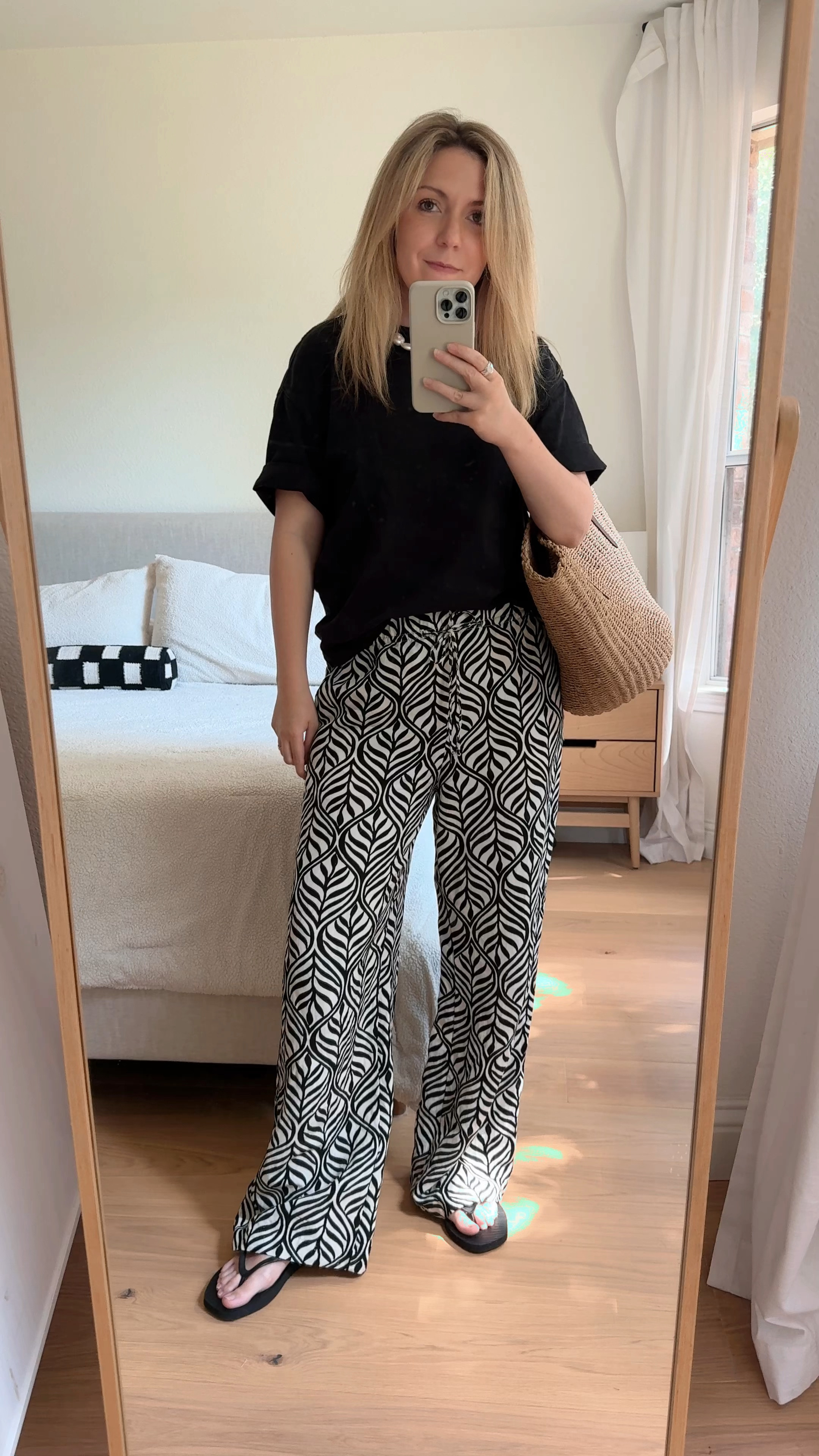 a round up of some beautiful beach pants + all the details in this fit☀️☀️

#LTKFindsUnder100 #LTKStyleTip #LTKVideo