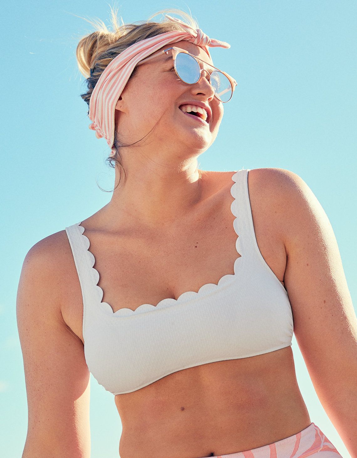 Aerie Scallop Scoop Bikini Top, White | American Eagle Outfitters (US & CA)