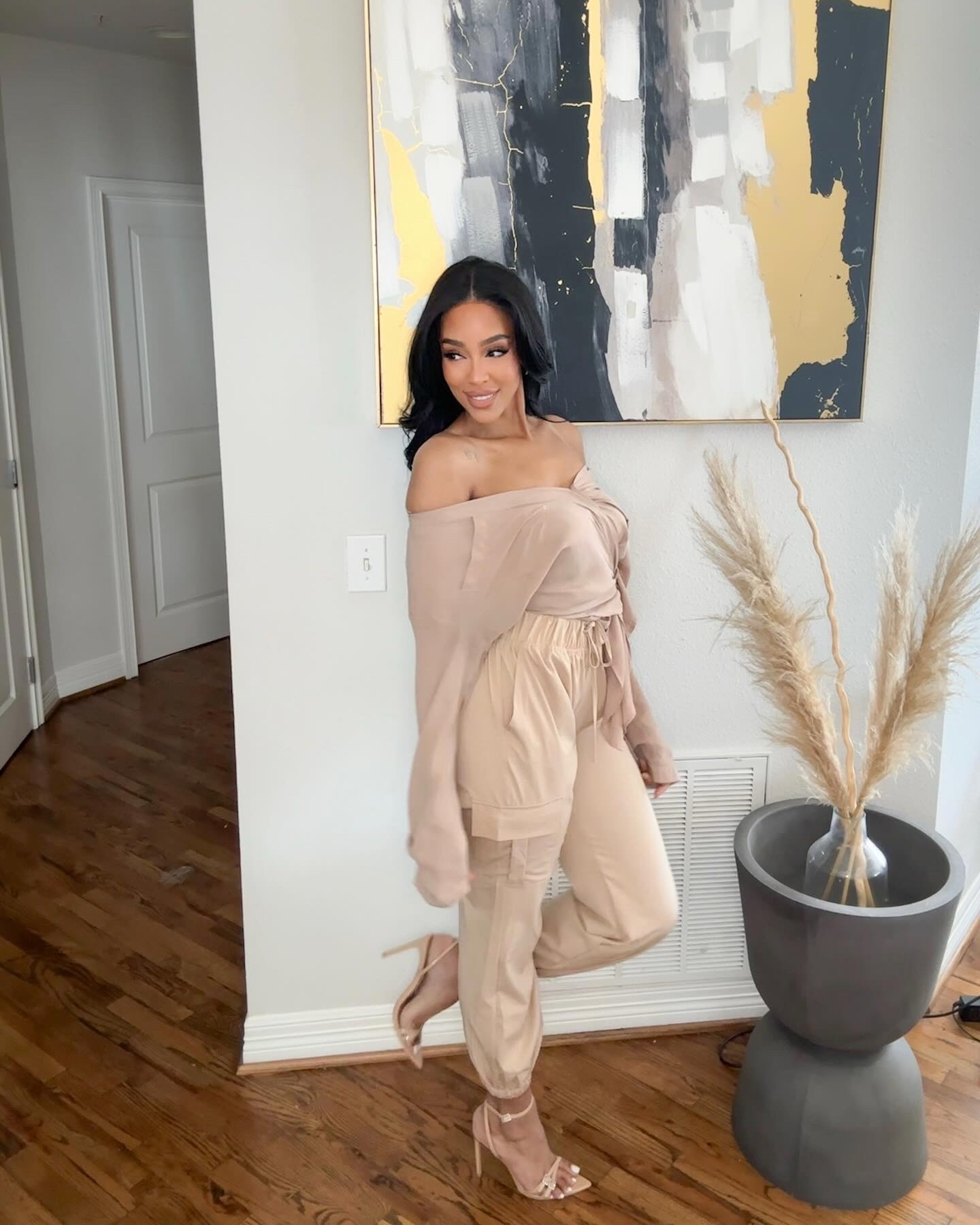 Neutrals never go out of style. Less is more with these natural nude vibes #monochromaticmoment #LTKstyle #NudeVibes #keepingitsimpleandchic

#LTKstyletip #LTKshoecrush #LTKfindsunder100