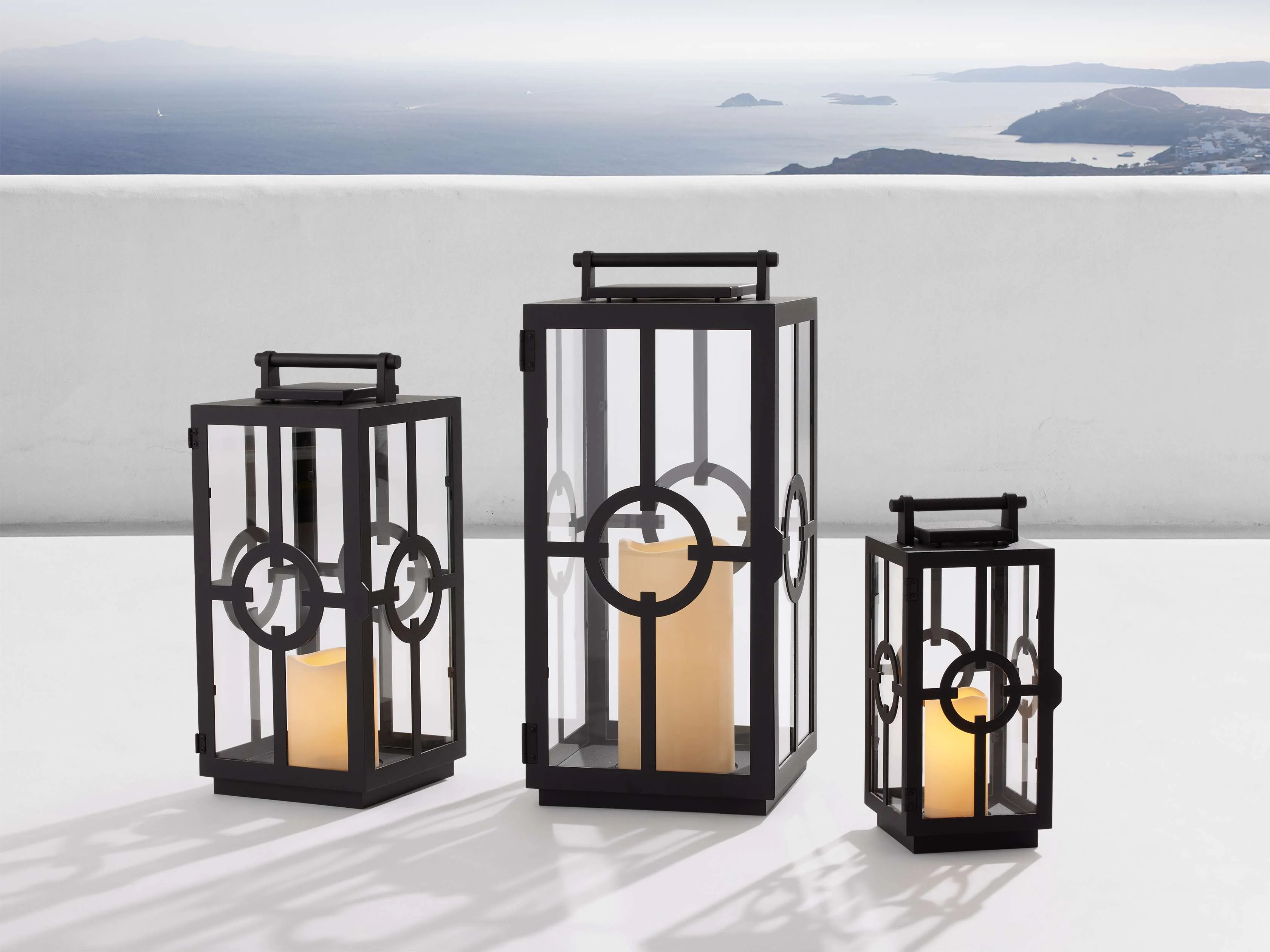 Hamptons Outdoor Lantern | Arhaus