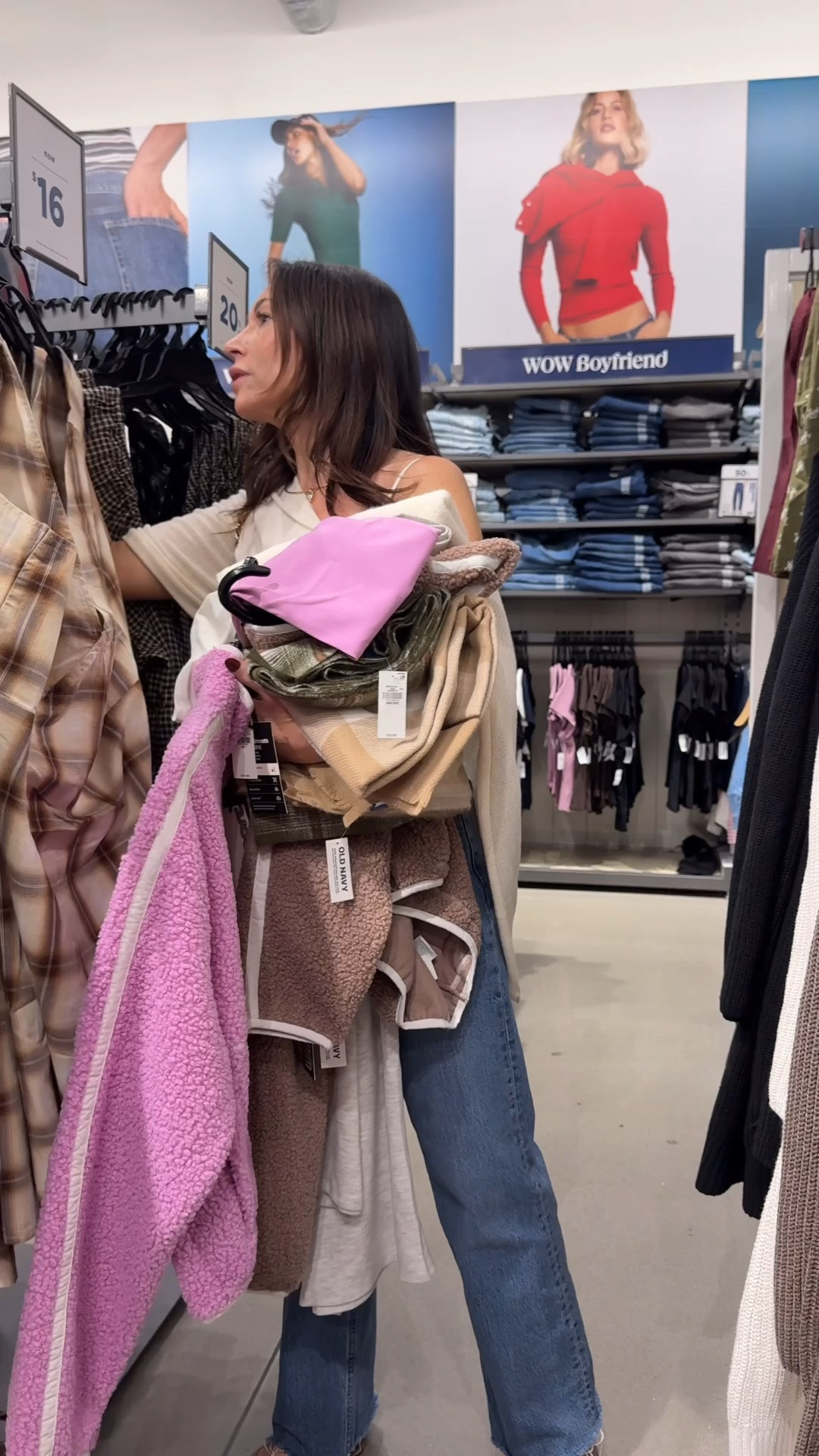 Old navy is currently having a huge sale!! Ends tonight

#LTKSaleAlert #LTKSeasonal #LTKootd