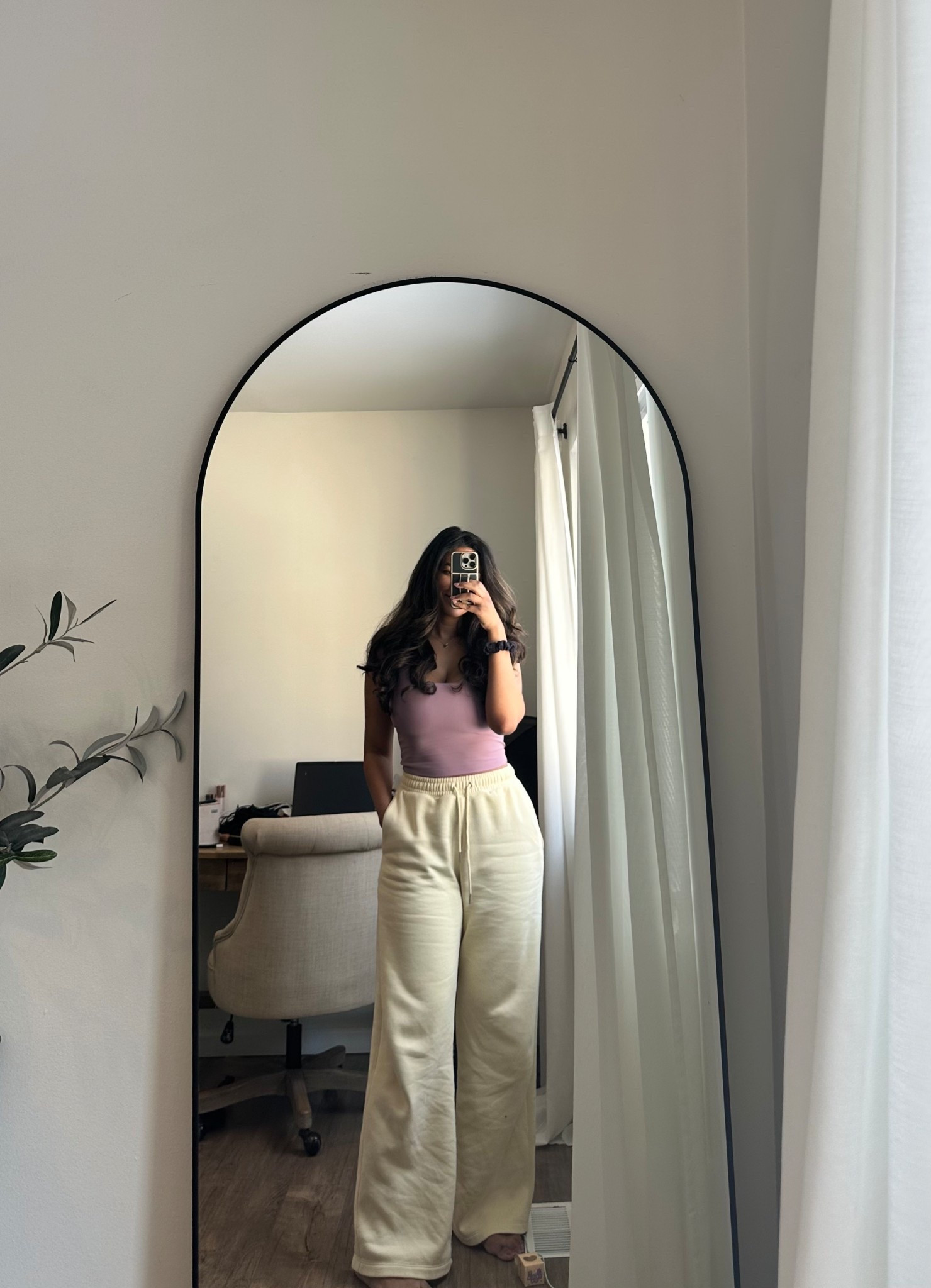 Abercrombie wide leg sweatpant! Crz yoga bra tank top! Spring! Size 8! Medium long pants 

#LTKSaleAlert #LTKMidsize