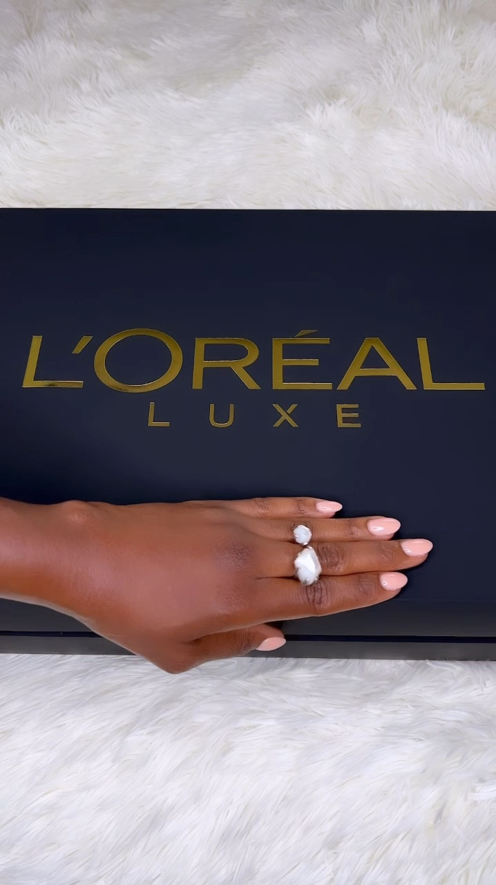 Watch me unbox my L'Oréal LUXE box and crate the ultimate summer glow look. #makeup #summermakeup #loreal 

#LTKFindsUnder50 #LTKSeasonal #LTKBeauty