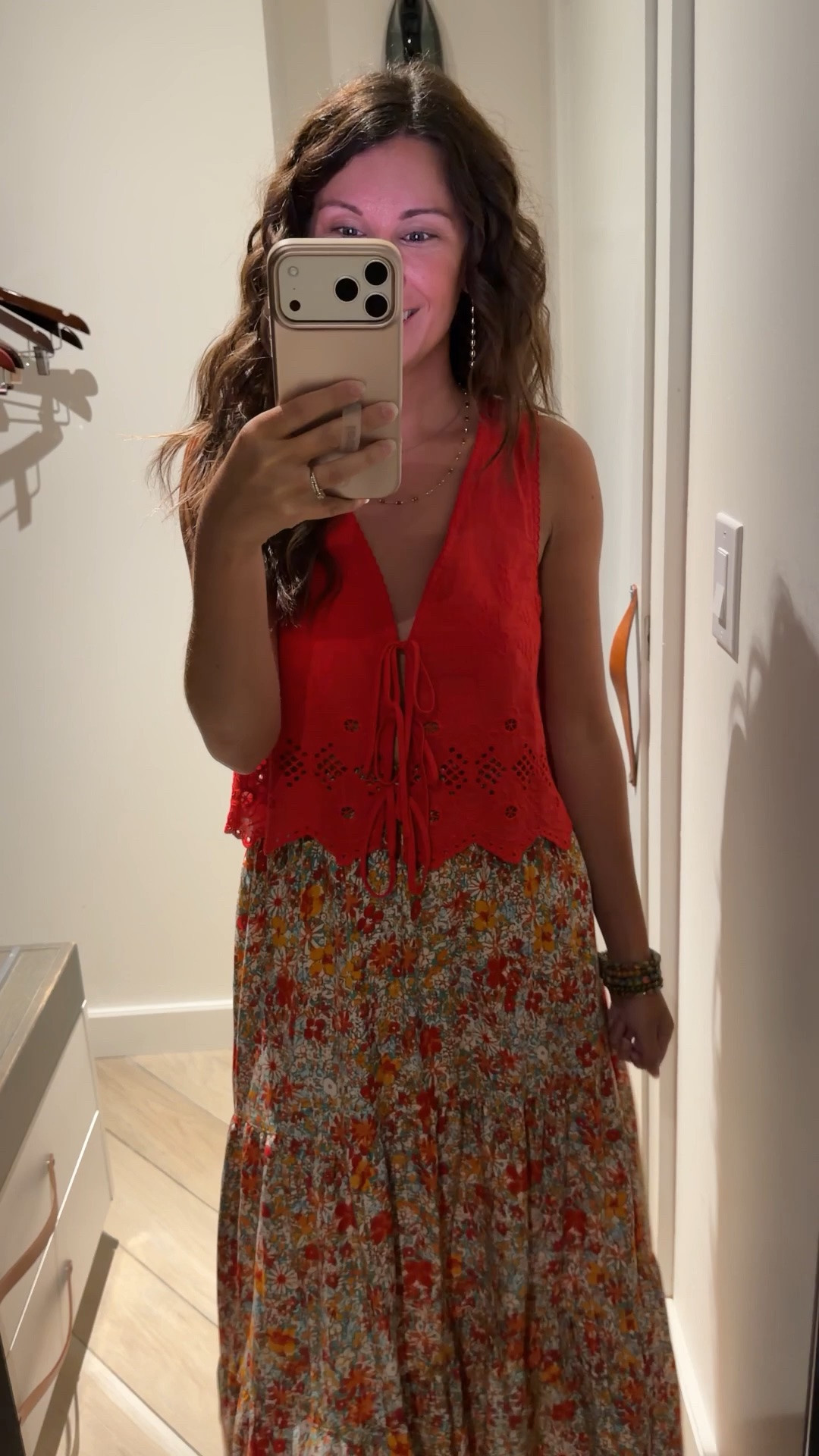 Exploring Ottawa♥️

xs in my top (sold out, linked similar!) and small in my skirt. My sandals are size 6 and so comfy!

#LTKPetite #LTKSeasonal #LTKootd
