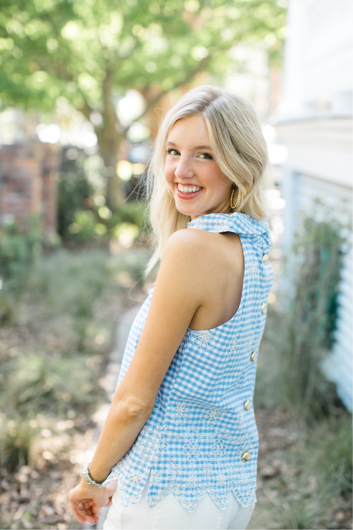 The most beautiful top from sail to sable. Those buttons on the back! 😍

#LTKSeasonal #LTKtravel