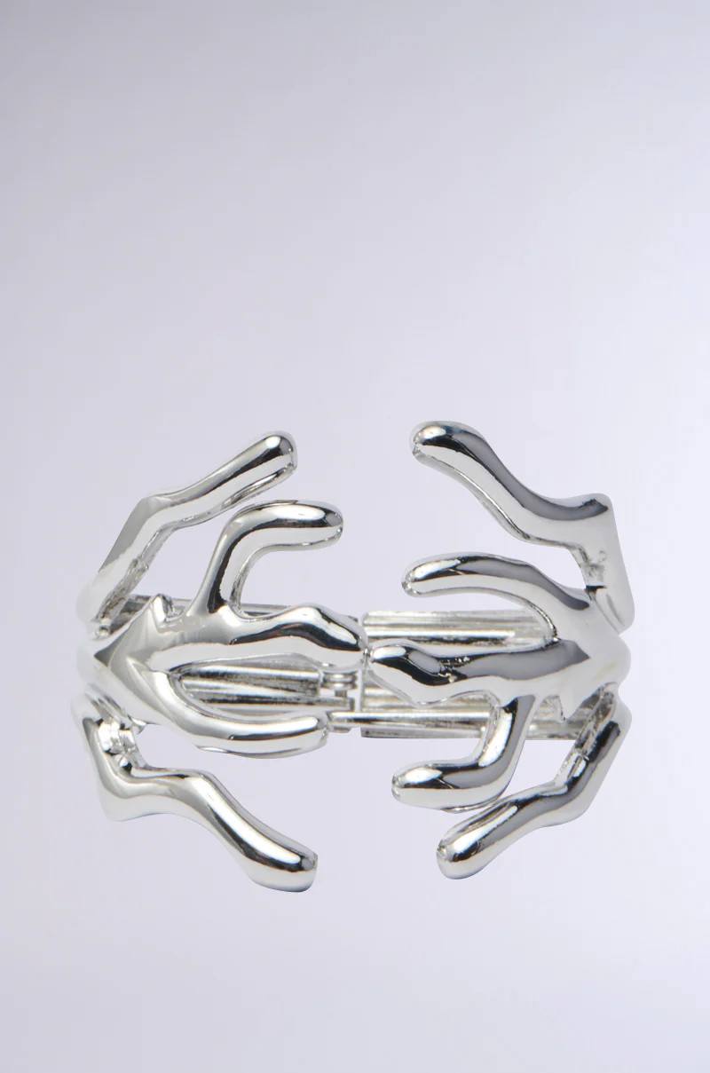 CUFFED UP BRACELET IN SILVER | AKIRA