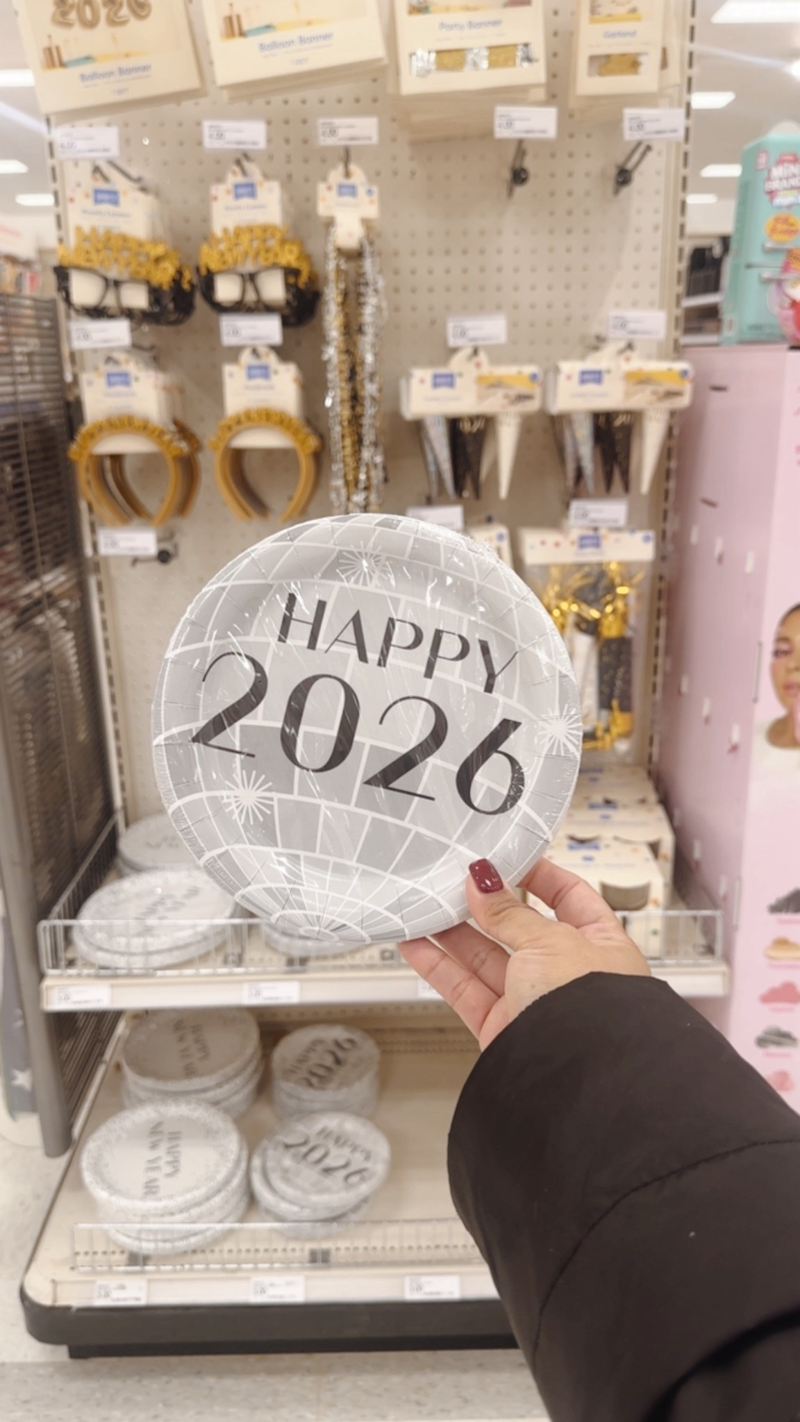 New NYE decor 2026 at Target! 🥂💃🪩🎇

#LTKHoliday #LTKSeasonal #LTKHome