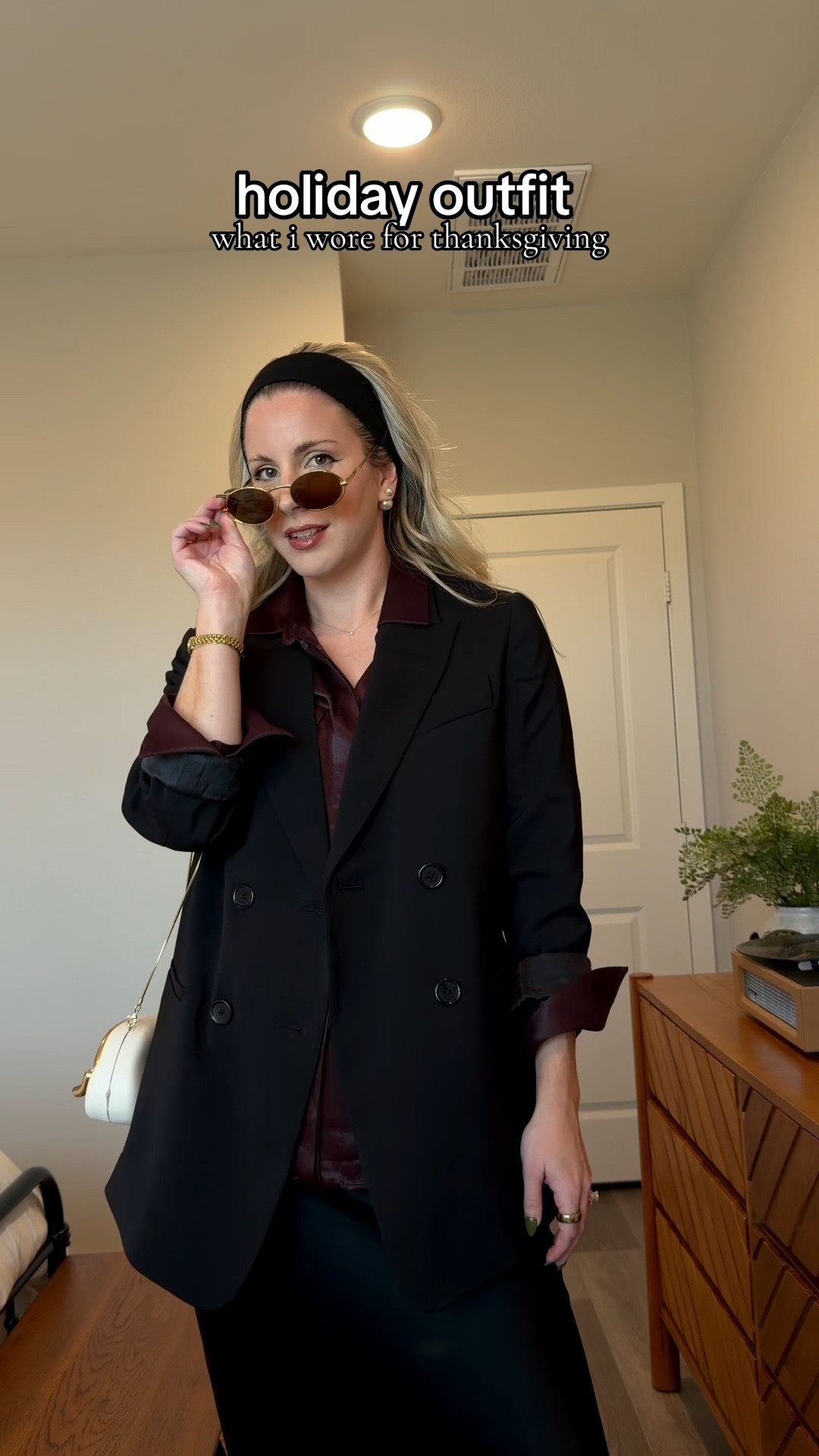 silk + boots = holiday dinner perfection 🥂
quince maxi dress layered with a zara silk button-up + an oversized blazer for effortless cool-girl energy.
quiet luxury but still comfy enough for dessert 🤎

outfit details ↓
• quince black silk maxi dress
• zara burgundy silk button-up
• quince oversized blazer
• black + white snakeskin boots 🐍
• zara bag
	•	gold aurum sunnies & a black headband for attitude

shop the look + recreate it for your next night out ✨

#quietluxury #holidayoutfit #holidayoutfitideas #datenightoutfit #silkoutfit 
#nightoutstyle #fallfashion2024 #winteroutfitinspo #silkmaxidress #elevatedbasics 
#ltkholiday #ltkseasonal #ltkchic #outfitinspo #fallstyleideas #quietluxestyle 
#minimalstyle #effortlesschic

#LTKootd #LTKFindsUnder100 #LTKHoliday