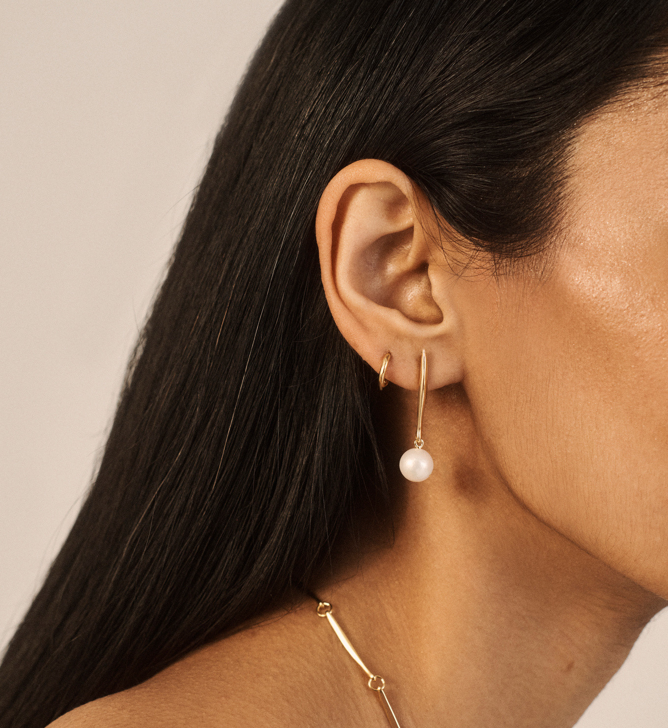 Nura Round Pearl Drop Earrings | Monica Vinader (Global)