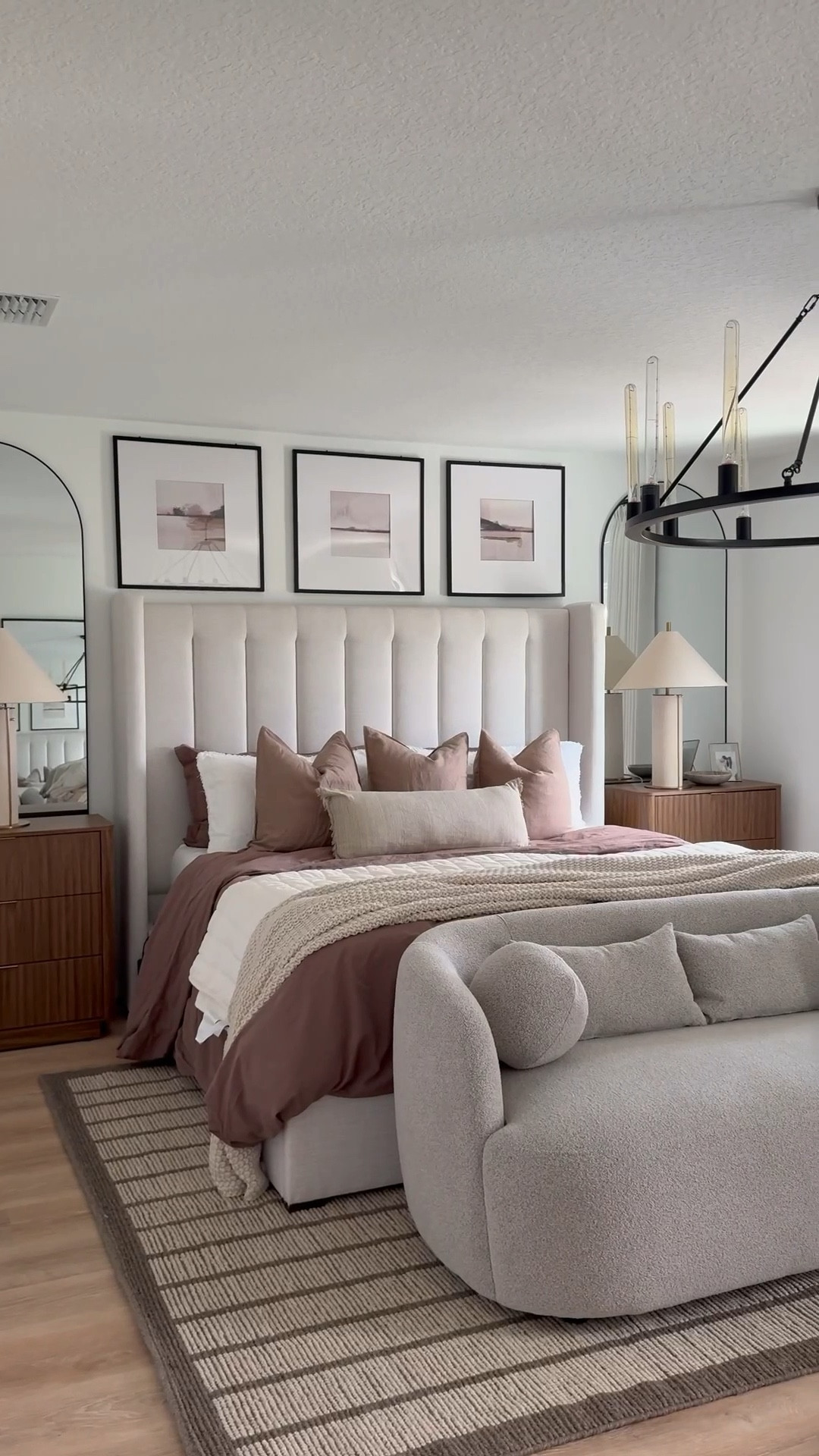 Home finds in my bedroom🫶 😍






Modern home
Home decor
Bedroom refresh
Bedroom decor
Home favorites
Top picks

#LTKstorytime #LTKHome #LTKSaleAlert