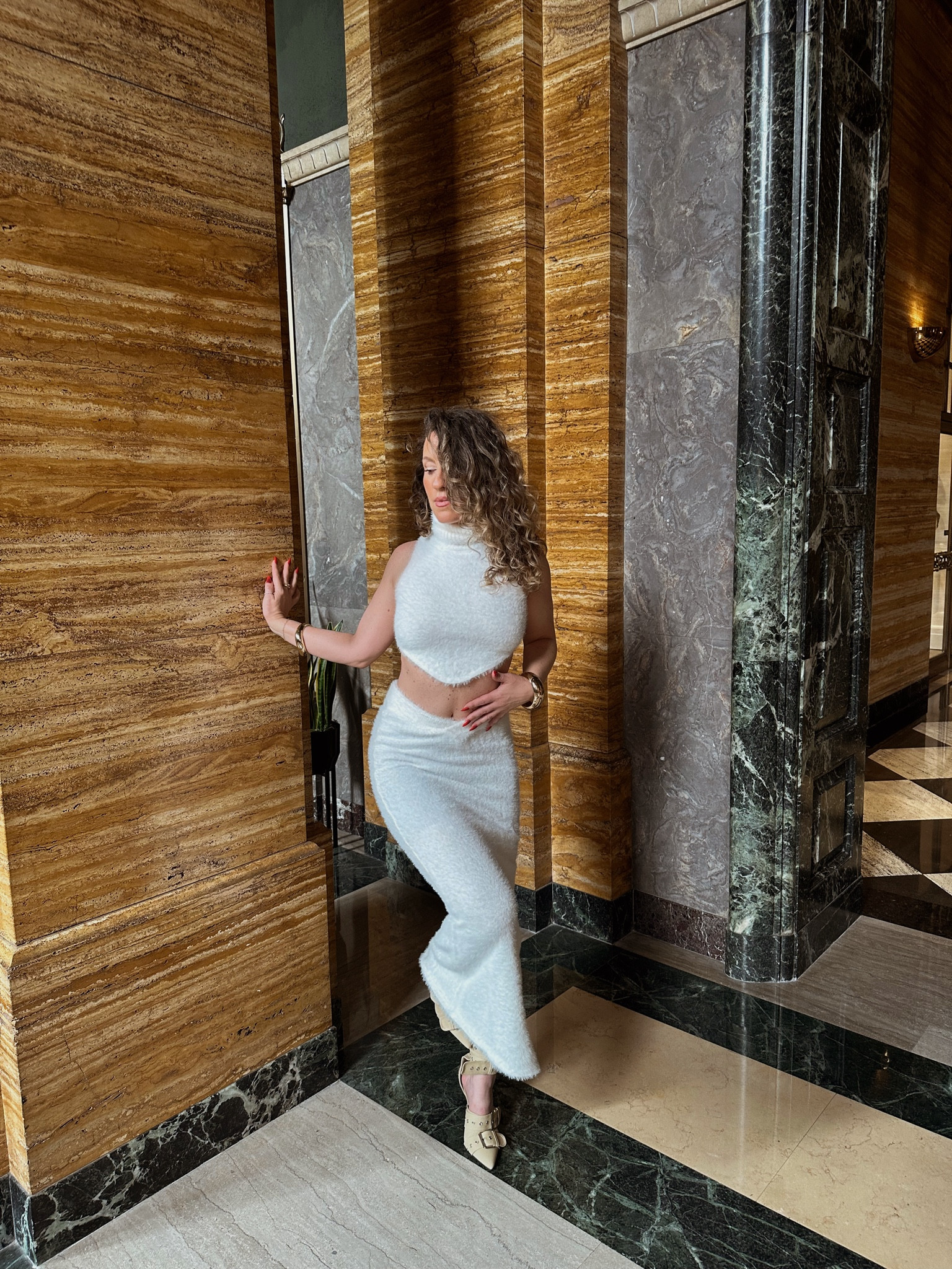 grab these stunner winter set before it sells out 

#LTKStyleTip #LTKCyberWeek #LTKFindsUnder50