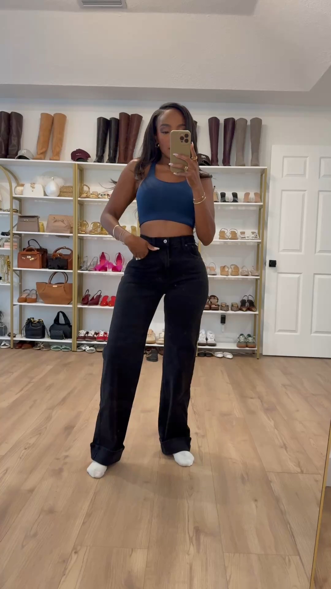 Abercrombie jeans are THAT GIRL! The perfect fit, stretch, and style for every occasion—whether you’re dressing them up for date night or keeping it casual. These are a must-have! Who else swears by Abercrombie denim? Drop a 🙌 if you’re obsessed! ⬇️

Wearing size small / size 6 | 140 lbs | 5’4 #BlackWoman

#PlusSizeFashion #MidsizeFashion #PlusSize #PetiteFashion #Petite #MensOutfits #BumpFriendly #PostpartumOutfits #Size14 #TallWomenFashion #DressJeans #Sandals #WorkOutfit #Dresses #CountryConcertOutfit #Shoes #DateNightOutfit #Workwear #TrenchCoat #AbercrombieJeans #DenimLover #WardrobeGoals #OOTD #FashionTrends #StyleInspo