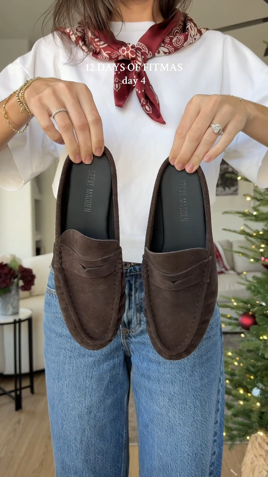 I’m 5’7” wearing a size small in the shirt and 25 regular (not curve love) in the jeans! Shoes are TTS 8  

#LTKFindsUnder100 #LTKHoliday #LTKootd