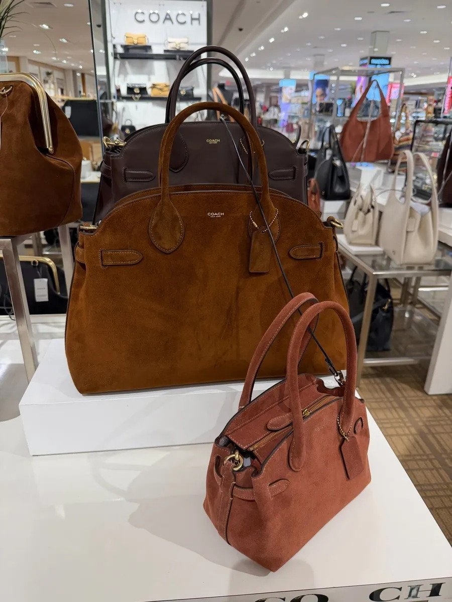 Suede Carryall Bags from Coach!!😍 



Purse, mini bag, spring fashion, watchnow, Katy roach 

 #LTKootd
