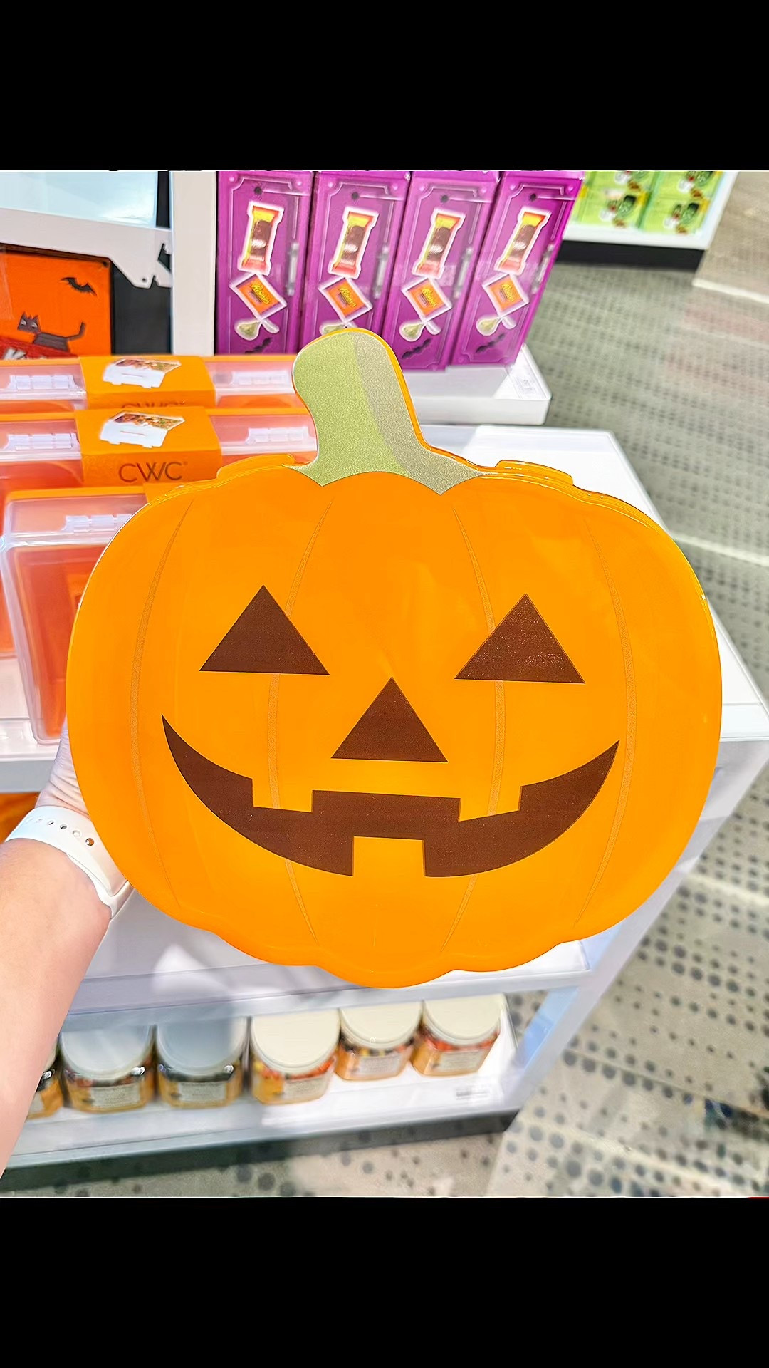 The cutest  Halloween snack setup 🎃 pumpkin, “boo”  and ghost snack boxes Perfect for party snacks or festive movie night treats.

Target Halloween snack boxes, Halloween plates, ghost plate, Halloween party setup, spooky snacks, Target entertaining finds

#LTKFindsUnder50 #LTKKids #LTKHalloween