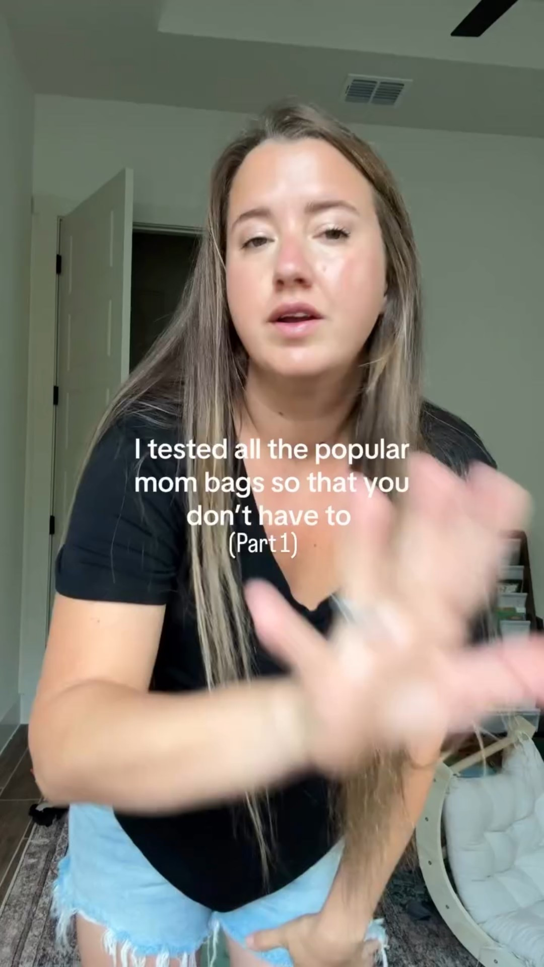 I tested all the viral summer mom bags so that you don’t have to (Part 1)! After sharing that I got a Bogg bag let’s just say yall had very strong feelings about it 🤣 so I had to test nearly all the bags yall recommended ❤️ follow for part 2, 3, 4+

 #boggbag #boggbagaccessories #mombag #summerbag #review