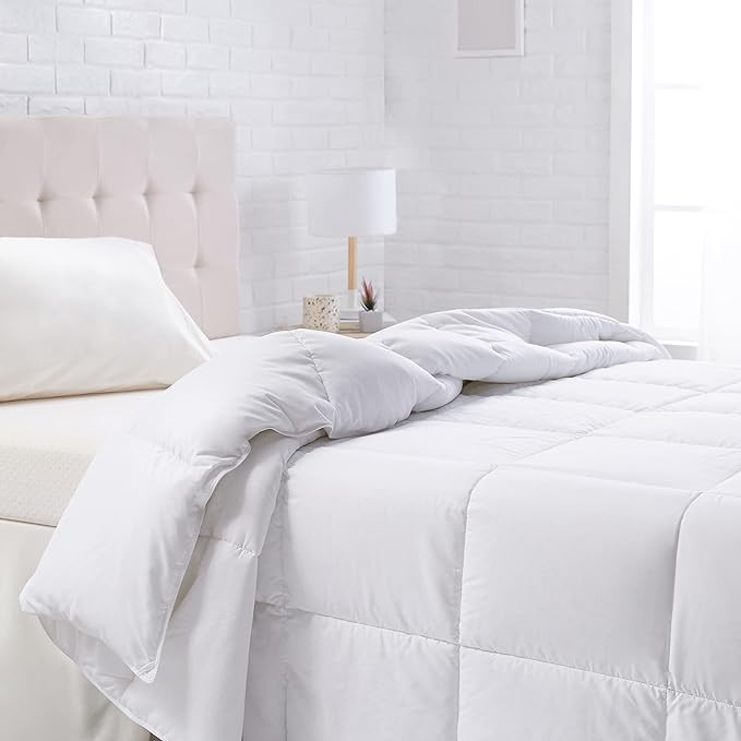 Amazon Basics Down Alternative Bedding Comforter Duvet Insert - Full / Queen, White, All-Season | Amazon (CA)