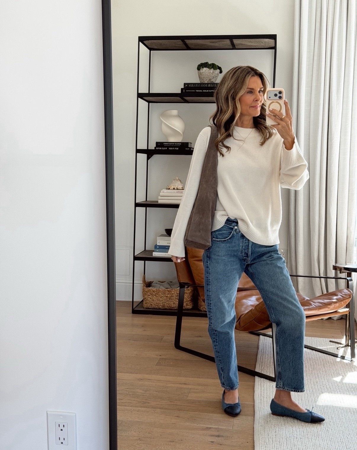 -Jeans size down 1 size, I’m 5’6” (I’m wearing my true size, washed in hot to shrink, rather I sized down) 
—Linking the LEVI as alternate! Similar fit. 
-a favorite sweater sz S
-Flats, wearing true size, if in-between, sz Down. 
-Suede bag several colors available 

#LTKgrwm #LTKootd #LTKOver40