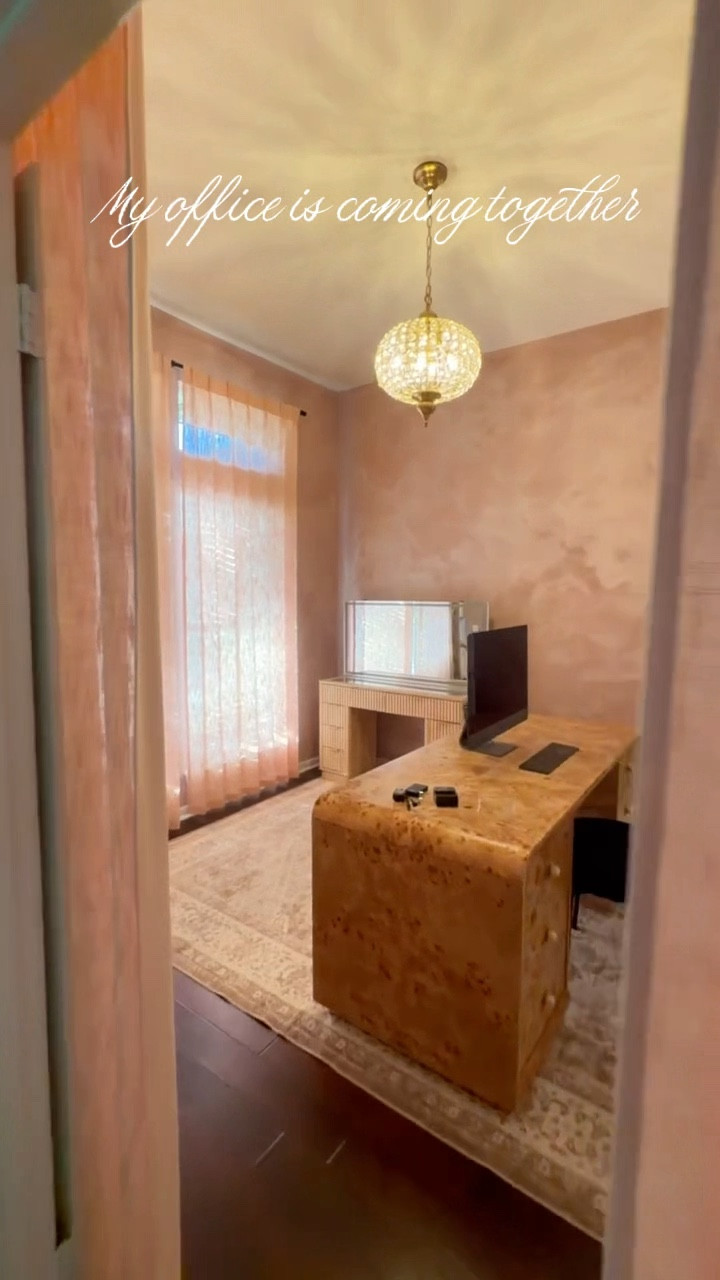 Shop my office links 💫💫


#LTKootd #LTKselfcare #LTKHome