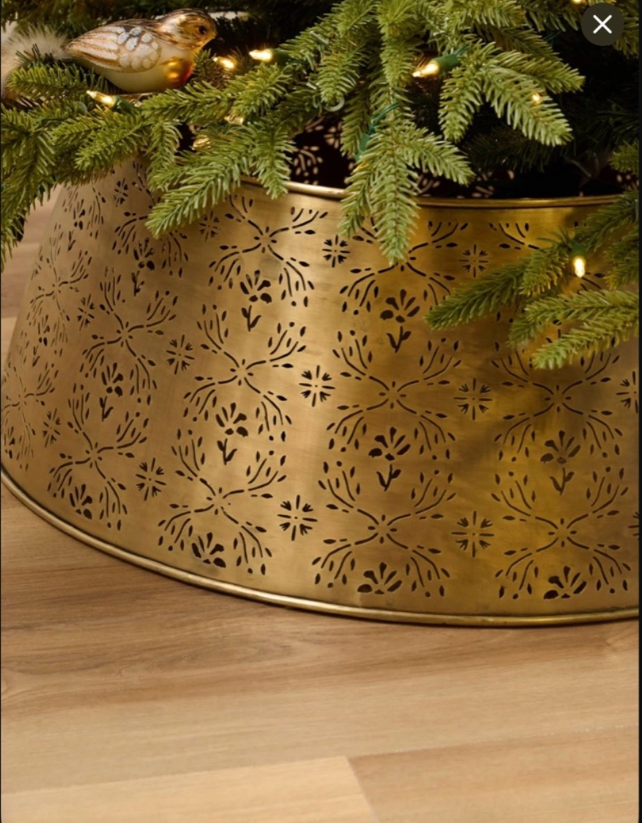 Oh my gosh, never seen a tree color like this brass vintage licking holiday

#LTKSaleAlert #LTKHome