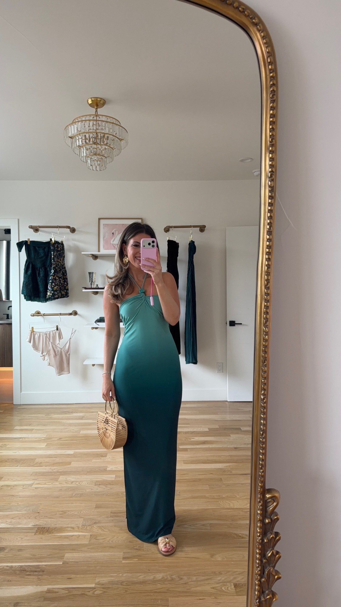 Green ombré halter fitted resortwear wedding guest dress 

Wearing my usual smalls/2

Wedding guest
Summer party
Resortwear
Destination
Beach wedding
Ombré 

#LTKWedding #LTKTravel #LTKgrwm