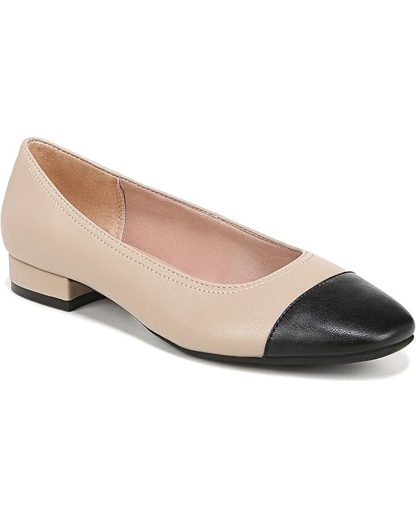 LifeStride Women's Classic Ballet Flat | Amazon (US)