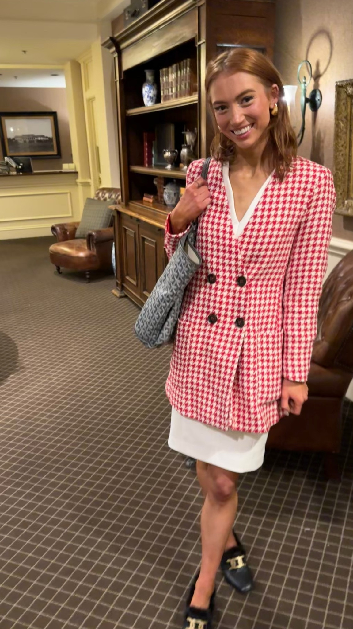 Houndstooth blazer
Red houndstooth 
Double breasted blazer 
Zara fashion 
Holiday style 
Elf Beauty sale
Edina country club

#LTKworkwear #LTKGiftGuide #LTKHolidaySale