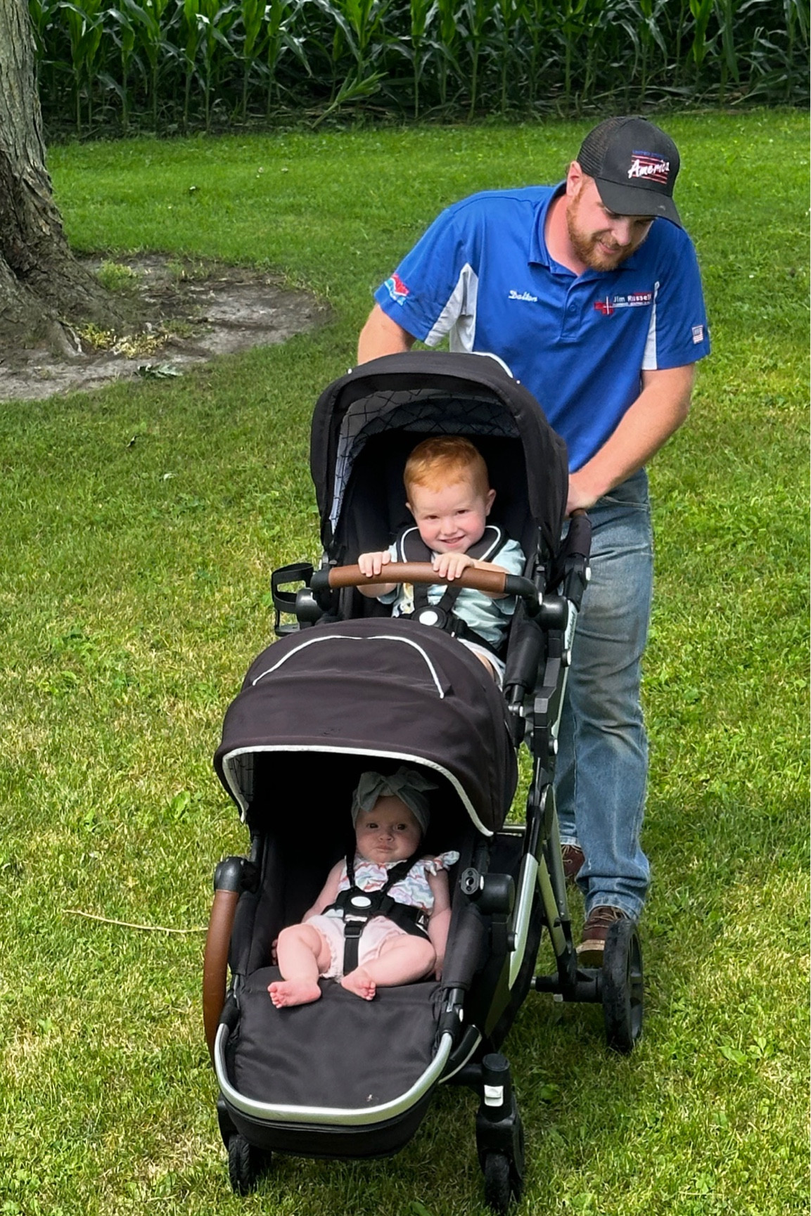 We loooveee our mockingbird stroller!! One of the biggest reasons we picked it when we had Hudson was to accommodate more kids in the future. Finally got the second seat and we are all loving it! #mockingbird #doublestroller 