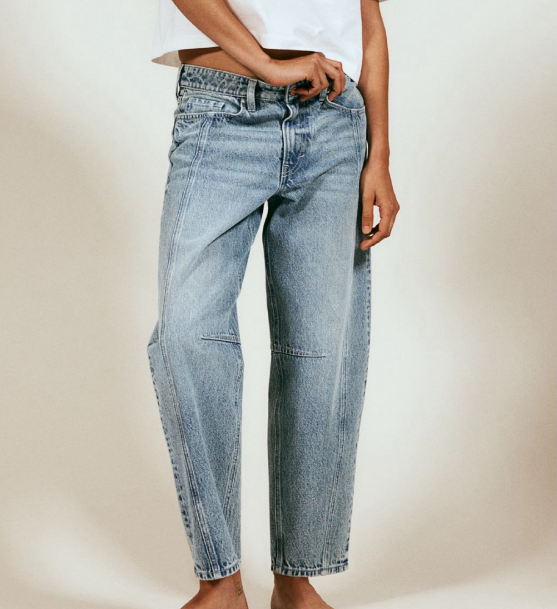 H&M has barrel jeans 👀waiting on mine to come in

#LTKFindsUnder50 #LTKFindsUnder100 #LTKMidsize