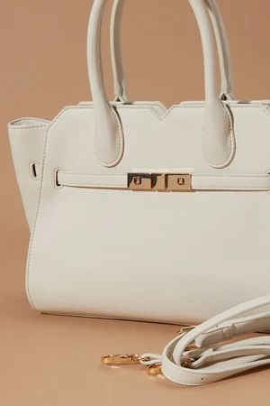 Everleigh Purse in White | Altar'd State | Altar'd State