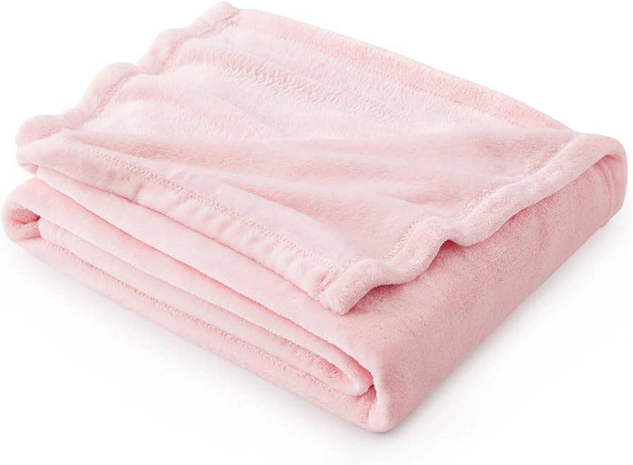 Bedsure Fleece Blanket Throw Pink - 300GSM Blankets for Couch, Sofa, Bed, Soft Lightweight Plush ... | Amazon (US)