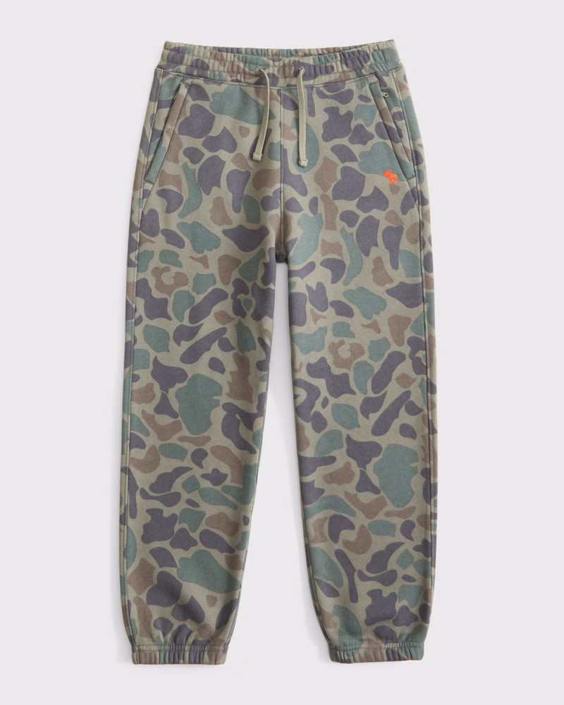 BLACK FRIDAY IS HERE | 40% OFF everything | free shipping on orders over $99 | Abercrombie & Fitch (US)